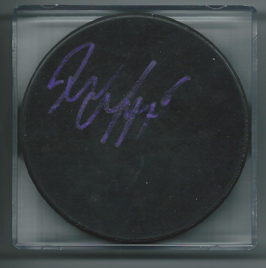 **GFA Los Angeles Kings *JAKE MUZZIN* Signed Blank Puck J2 COA**
