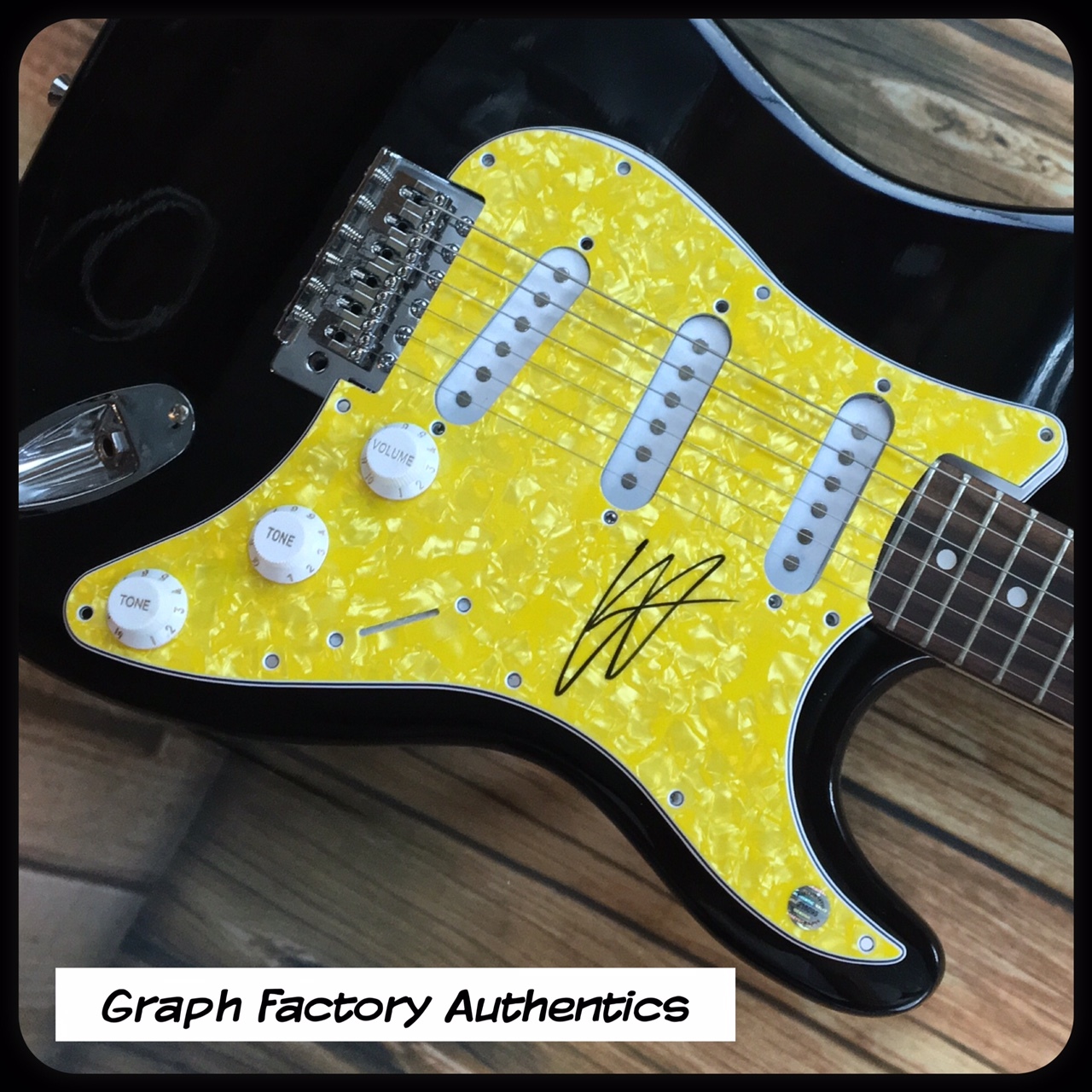 GFA PVRIS Rock Band * LYNN GUNN * Signed Electric Guitar PROOF AD1 COA