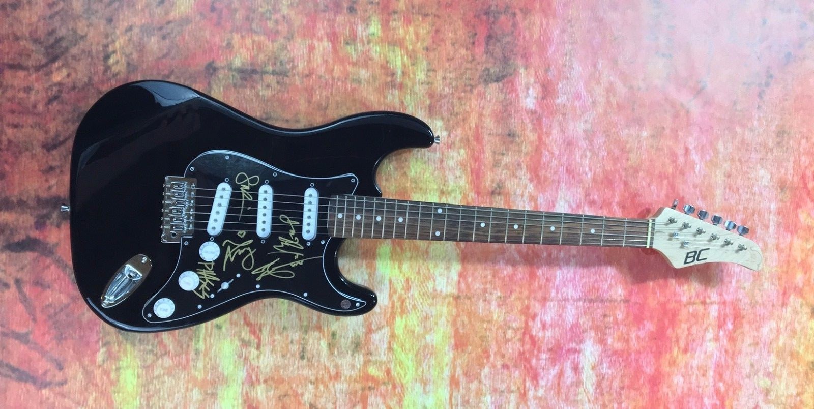 GFA la Indie Pop Band * PHASES * Signed Electric Guitar LA2 COA