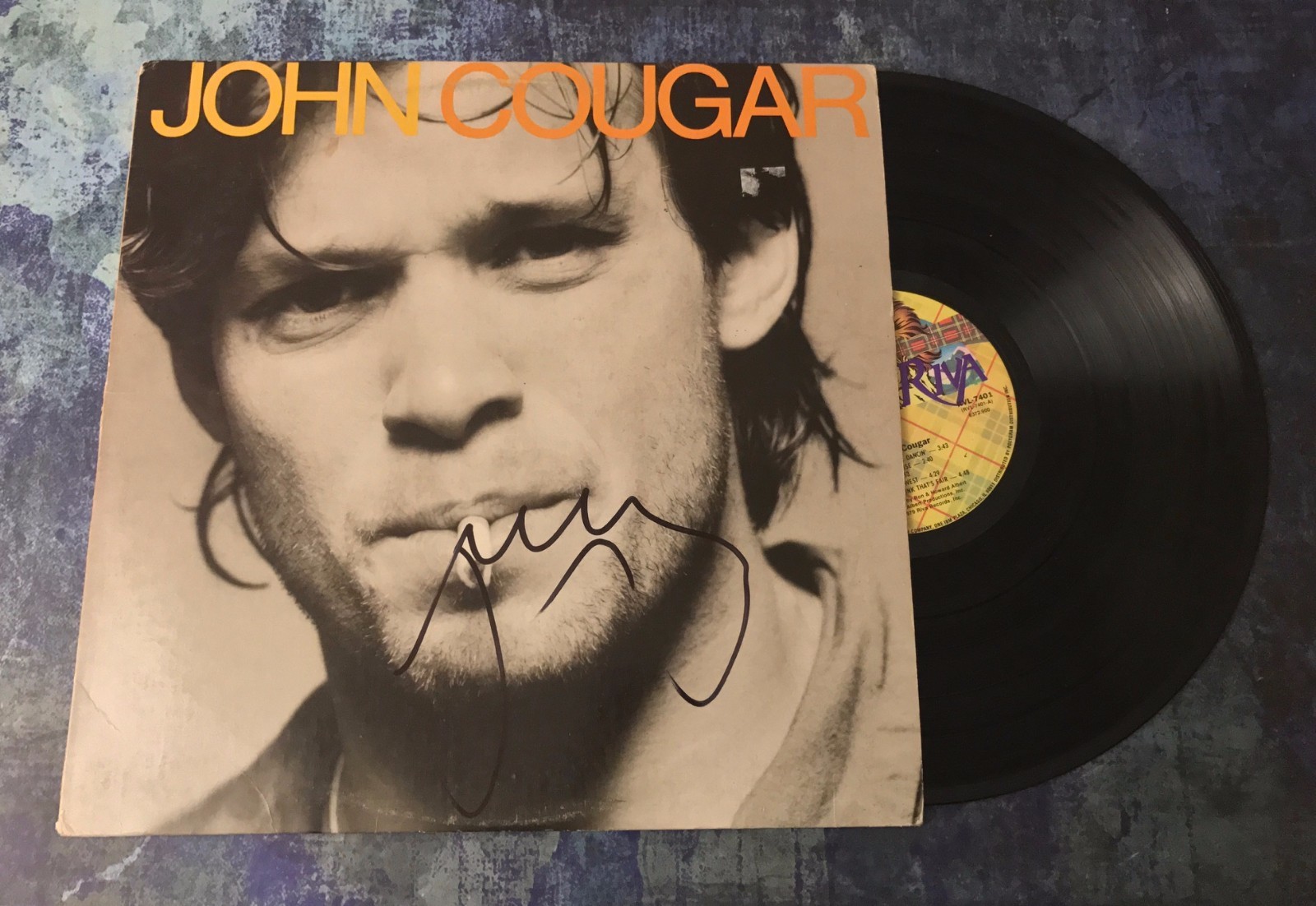 GFA I Need a Lover * JOHN COUGAR MELLENCAMP * Signed Record Vinyl Album J1 COA