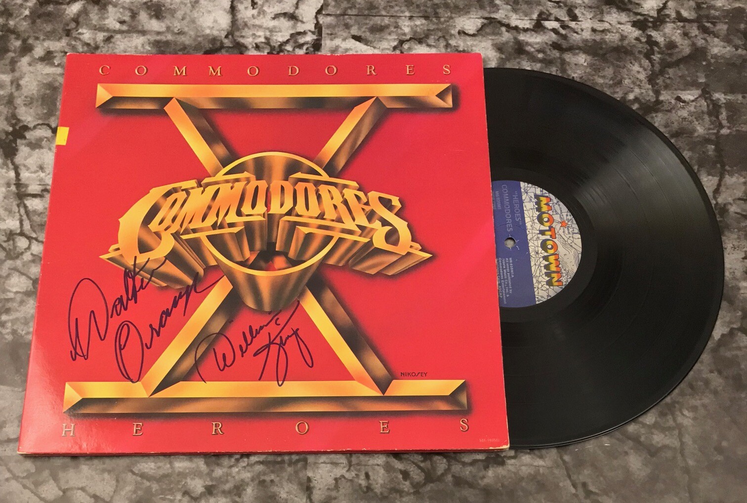 GFA Walter Orange William King * THE COMMODORES * Signed Record Album AD1 COA