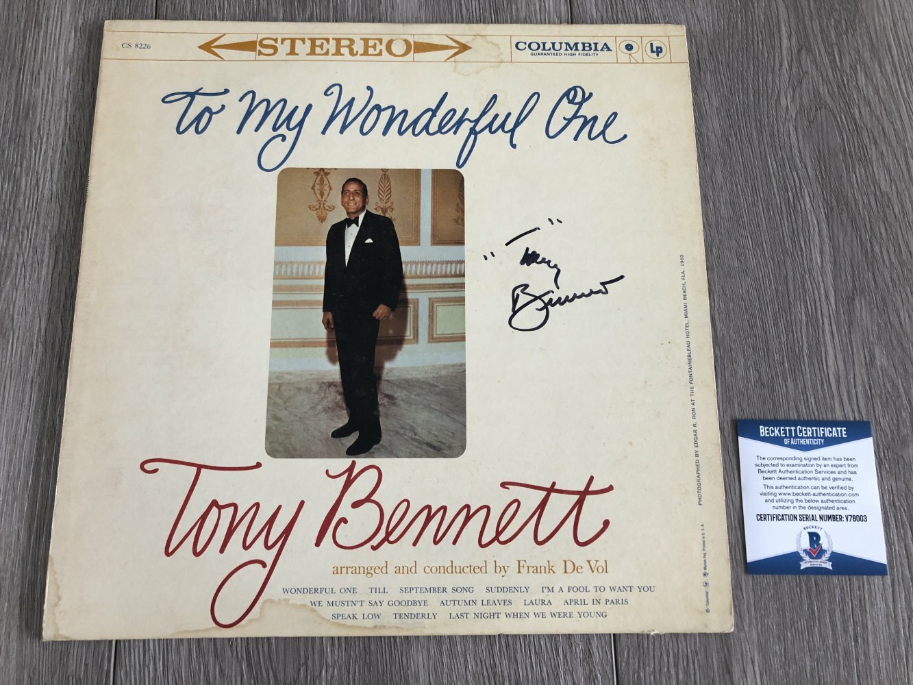 TONY BENNETT SIGNED TO MY WONDERFUL ONE ALBUM w/EXACT PROOF & BECKETT BAS COA
