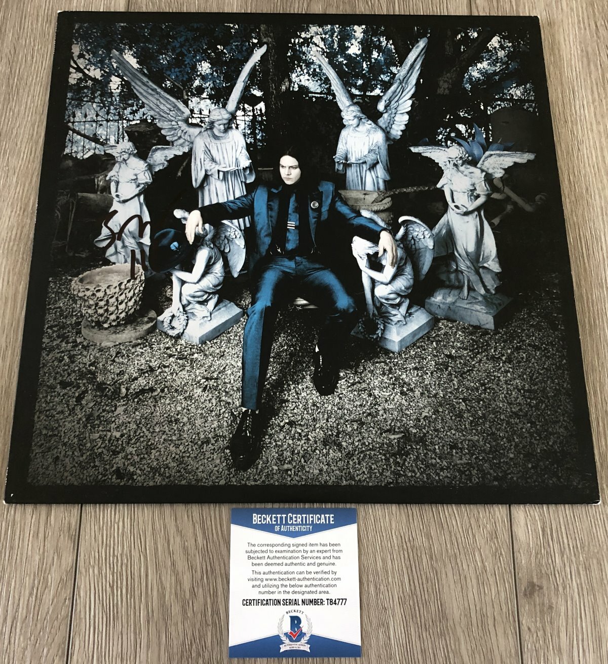 JACK WHITE STRIPES SIGNED LAZARETTO VINYL ALBUM w/EXACT PROOF & BECKETT BAS COA
