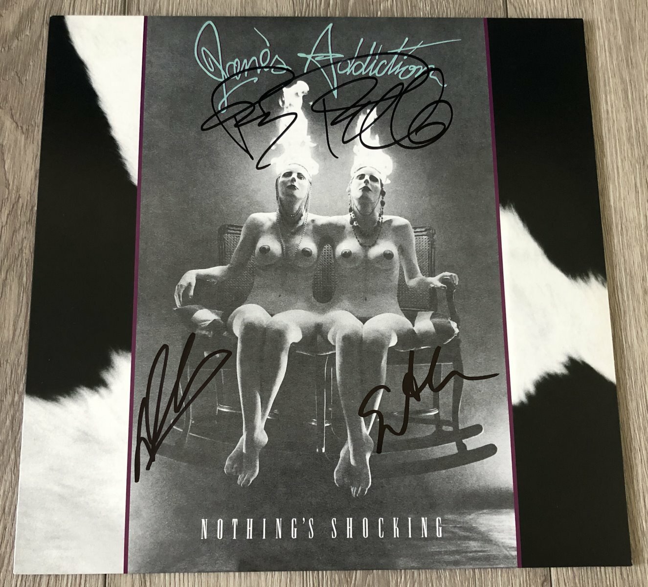 JANE'S ADDICTION SIGNED NOTHING'S SHOCKING VINYL PERRY FARRELL +2 w/EXACT PROOF
