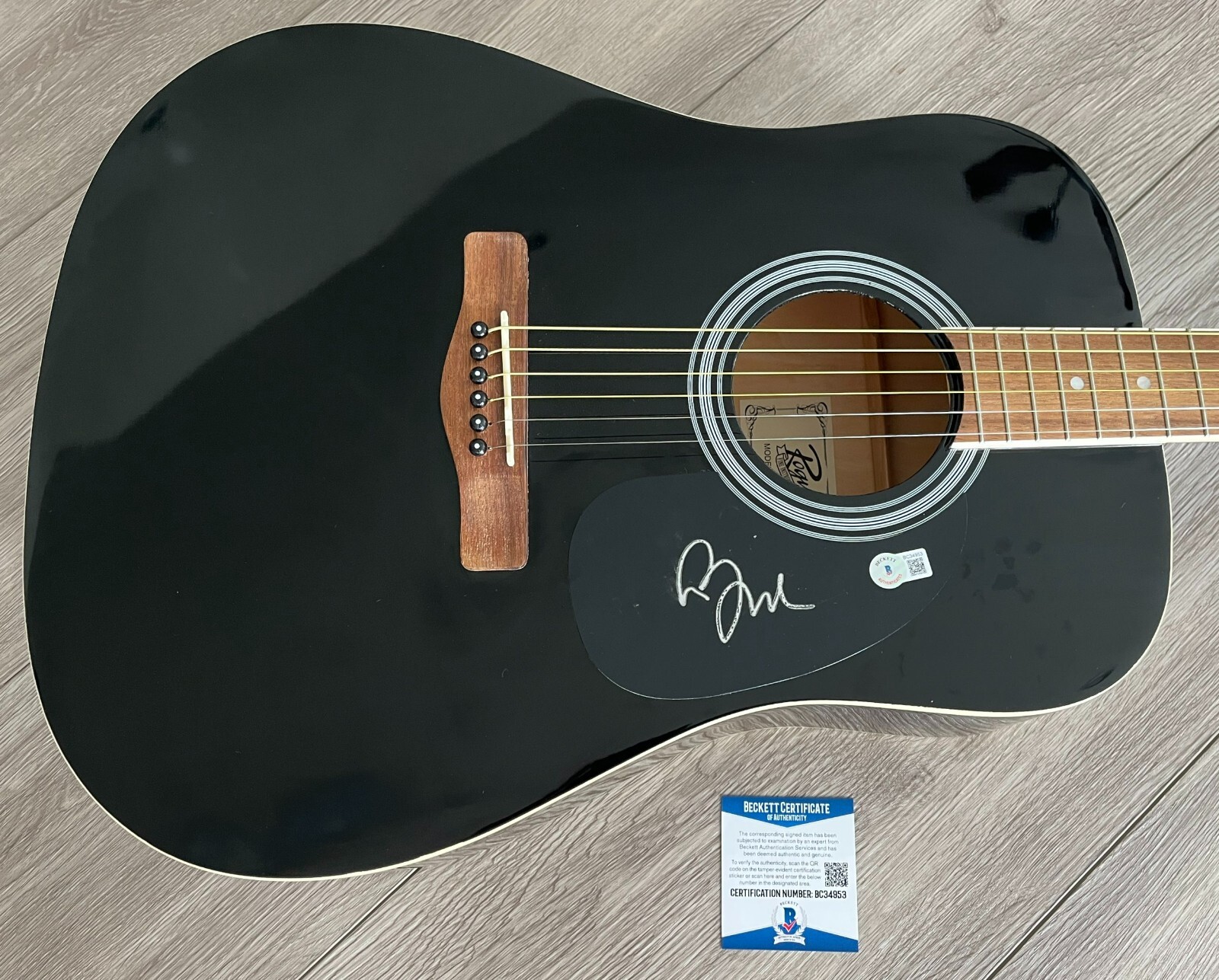 BRITTANY HOWARD ALABAMA SHAKES SIGNED ACOUSTIC GUITAR w/PROOF & BECKETT BAS COA
