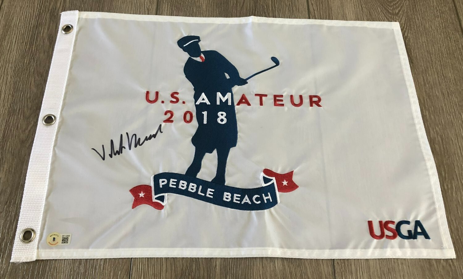 VIKTOR HOVLAND SIGNED AUTOGRAPH 2018 US AMATEUR FLAG w/EXACT PROOF & BECKETT COA
