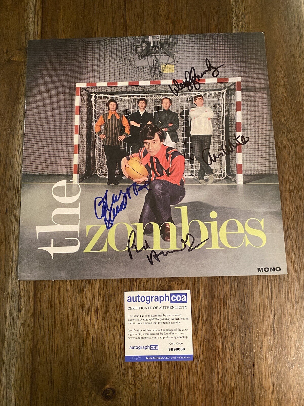 THE ZOMBIES ‘Mono’ Signed Autograph Vinyl Record ACOA Full Band
