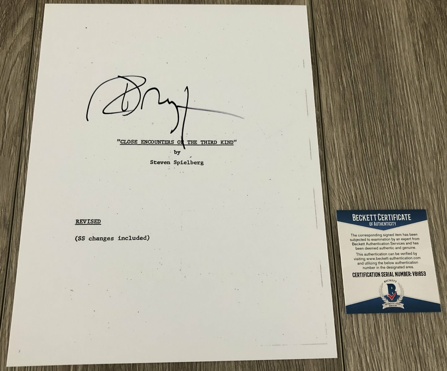 RICHARD DREYFUSS SIGNED CLOSE ENCOUNTERS OF THE THIRD KIND SCRIPT wPROOF BAS COA
