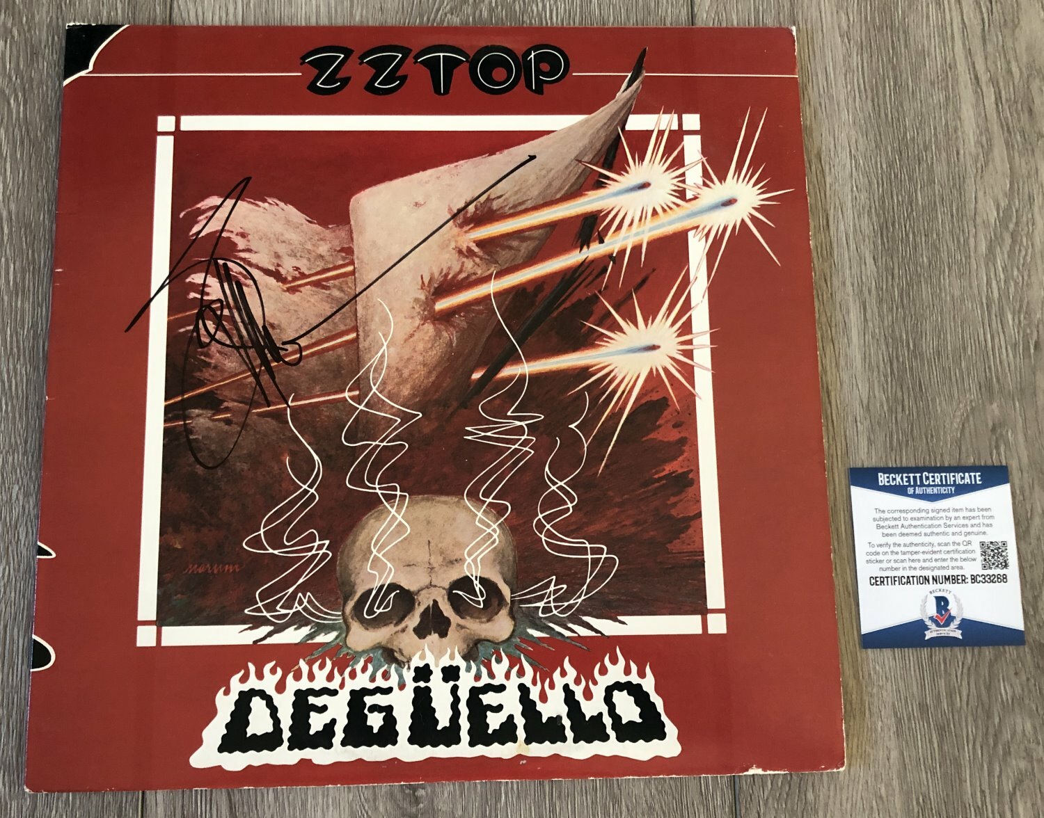 BILLY GIBBONS SIGNED ZZ TOP DEGUELLO VINYL ALBUM w/EXACT PROOF & BECKETT BAS COA
