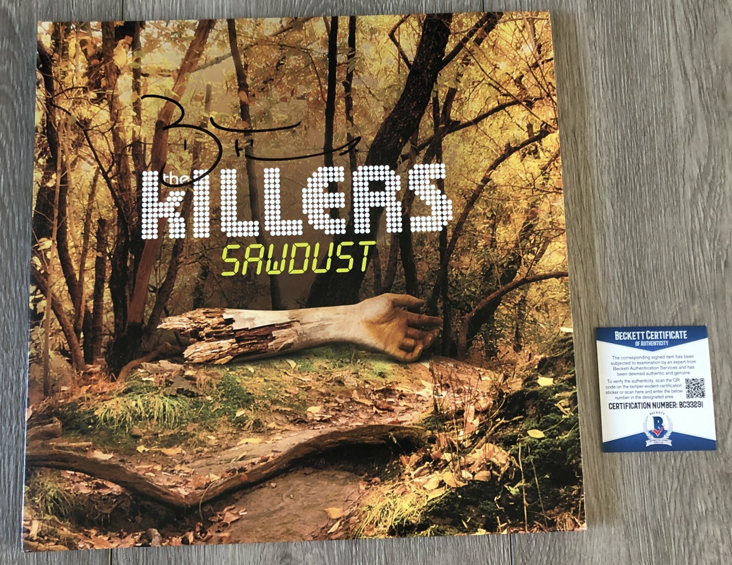 BRANDON FLOWERS SIGNED THE KILLERS SAWDUST ALBUM w/EXACT PROOF & BECKETT BAS COA
