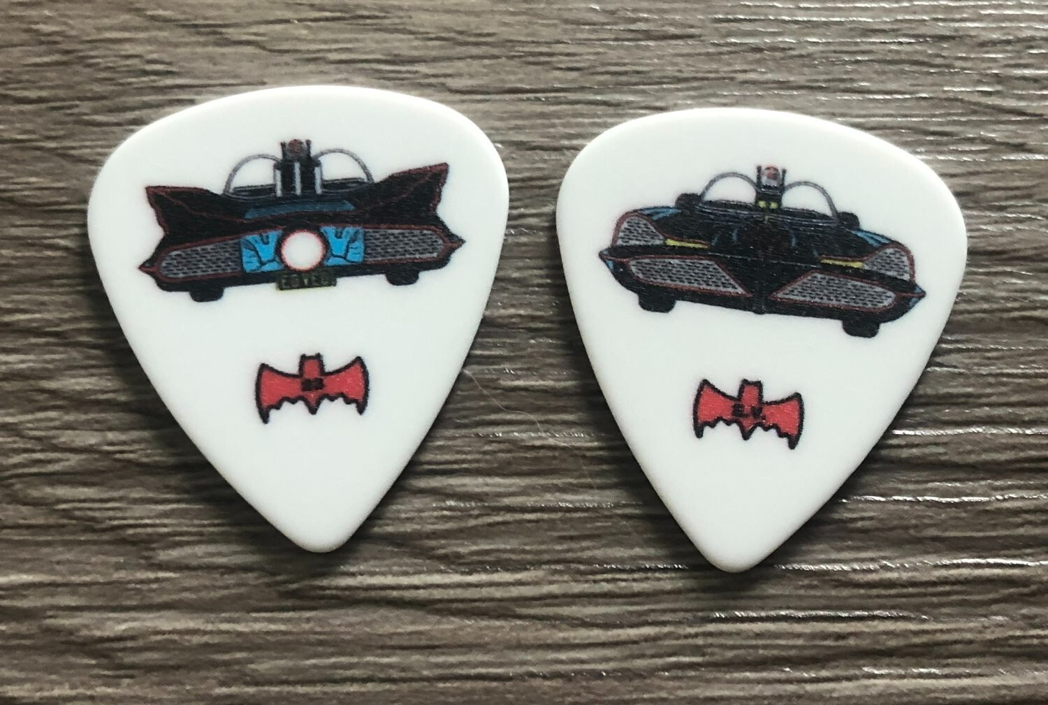 EDDIE VEDDER PEARL JAM GUITAR PICK BATMAN BATMOBILE &VIDEO OF EDDIE GIVING TO ME

