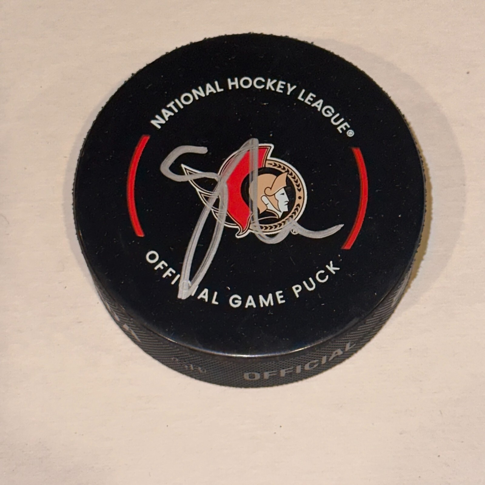 TIM STUTZLE Signed Ottawa SENATORS Official GAME Puck Beckett Auth BAS

