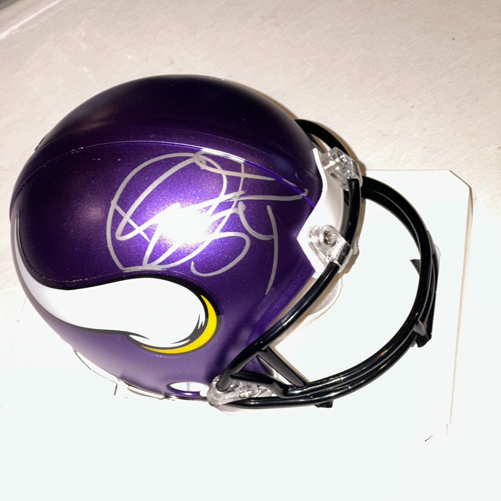 ERIK KENDRICKS Signed Minnesota VIKINGS Mini-helmet Beckett Auth. (BAS)

