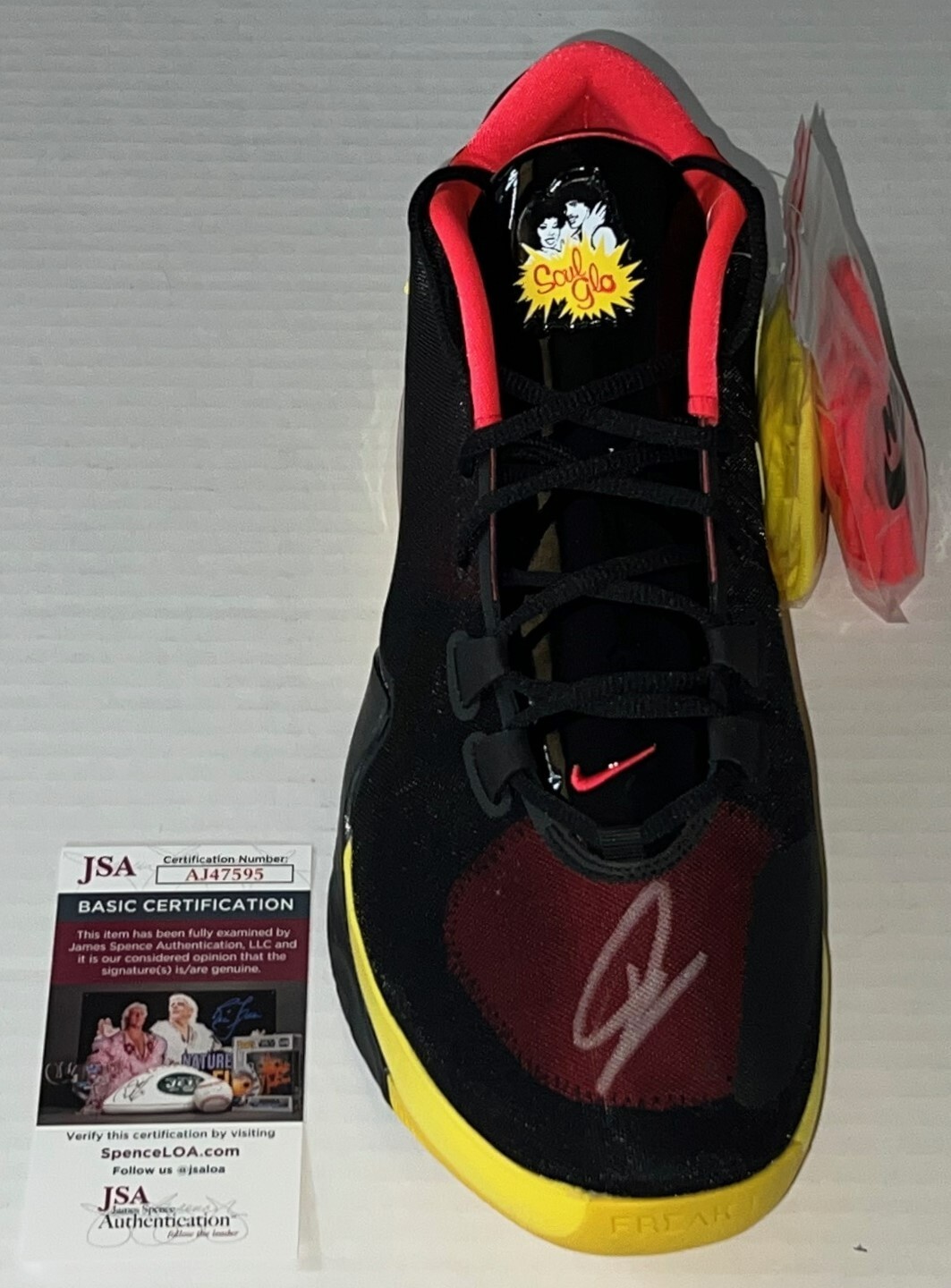 Giannis Antetokounmpo Mil Bucks signed Nike Zoom Freak 1 Soul Glo Shoe JSA

