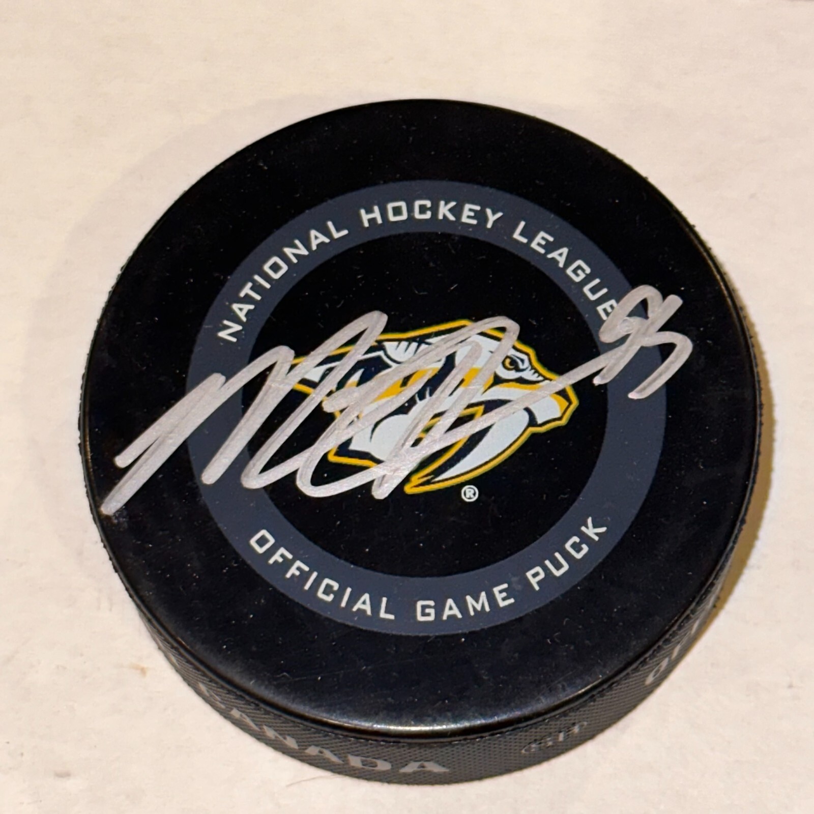 MATT DUCHENE Signed Nashville PREDATORS Official GAME Puck Beckett Auth BAS
