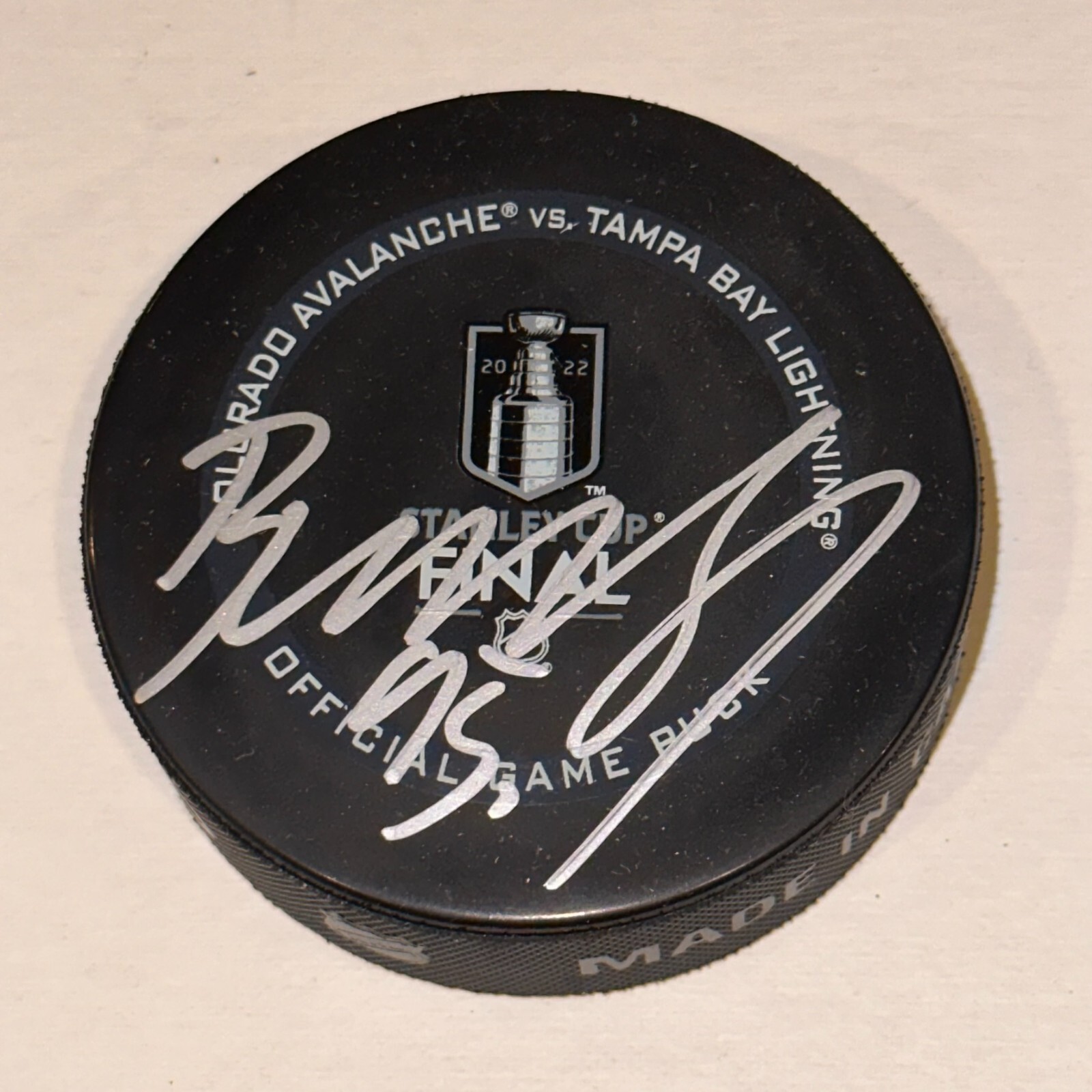 ANDRE BURAKOVSKY Signed 2022 STANLEY CUP Official GAME Puck Beckett Auth BAS
