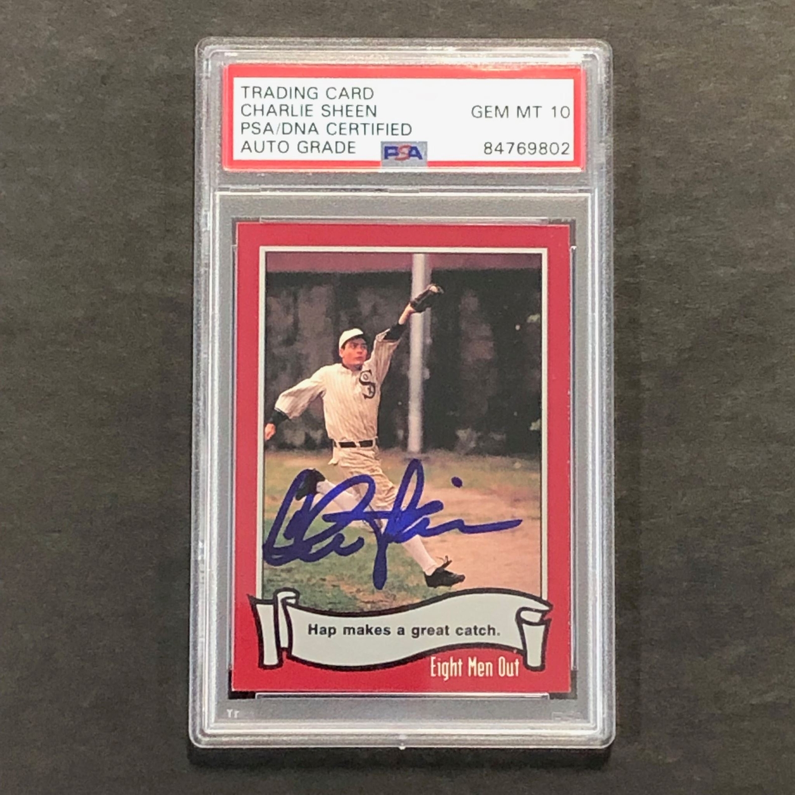 1988 PACIFIC BASEBALL #41 EIGHT MEN OUT CARD CHARLIE SHEEN SIGNED PSA AUTO 10 COLLECTIBLE MEMORABILIA