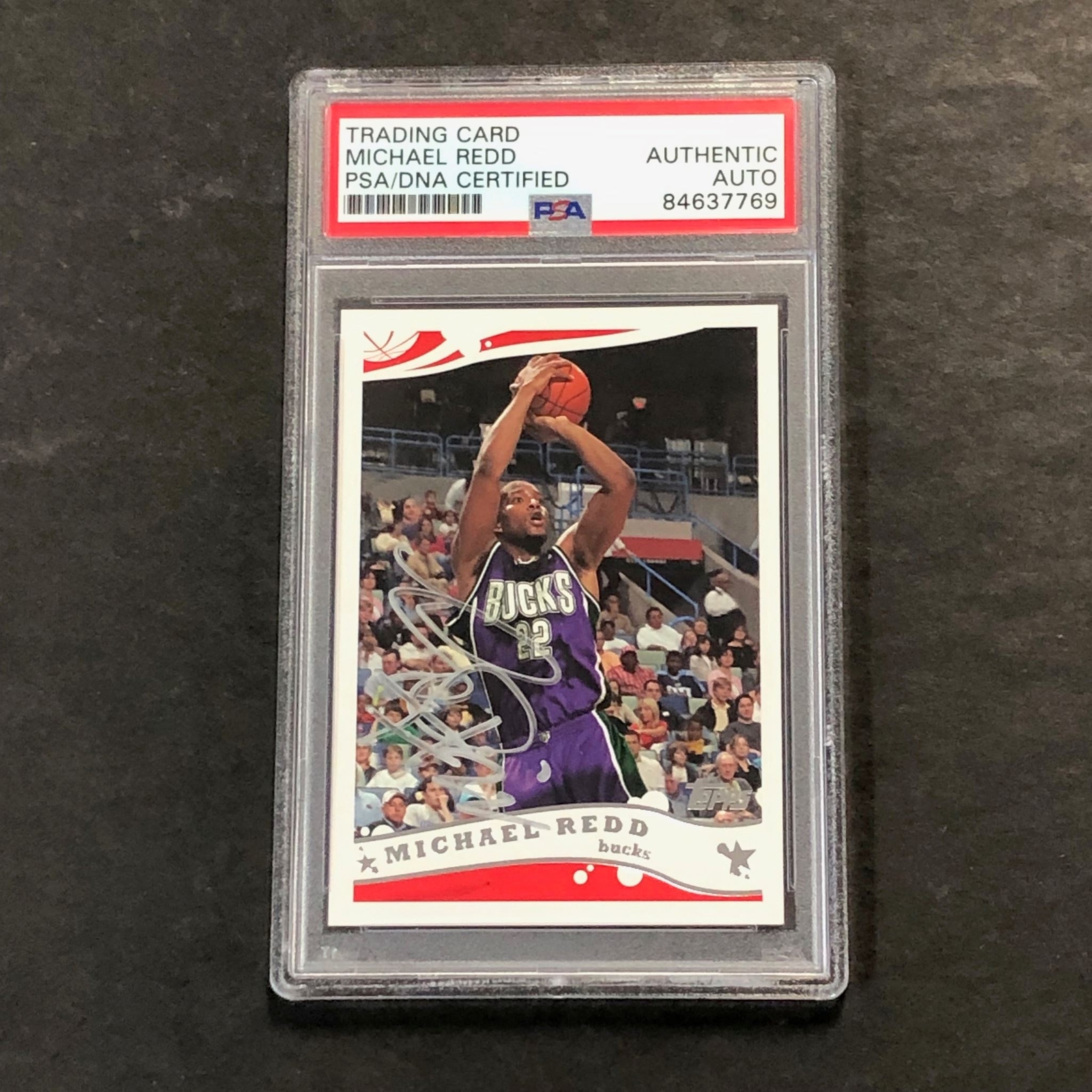 2005-06 Topps Basketball #22 Michael Redd Signed Card AUTO PSA Slabbed Bucks