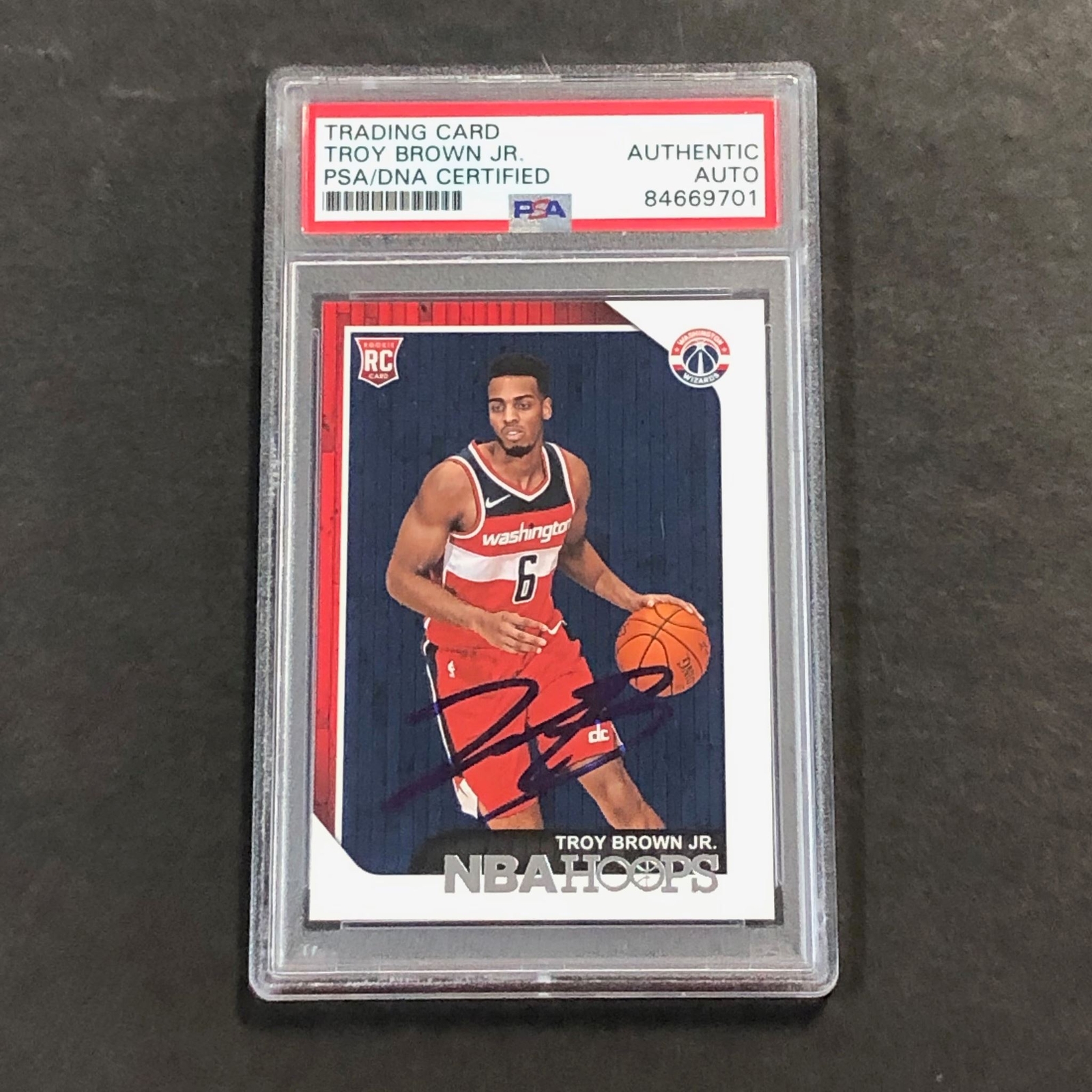 2018-19 Panini NBA Hoops #264 TROY BROWN JR. Signed Card AUTO PSA RC Rookie Slab