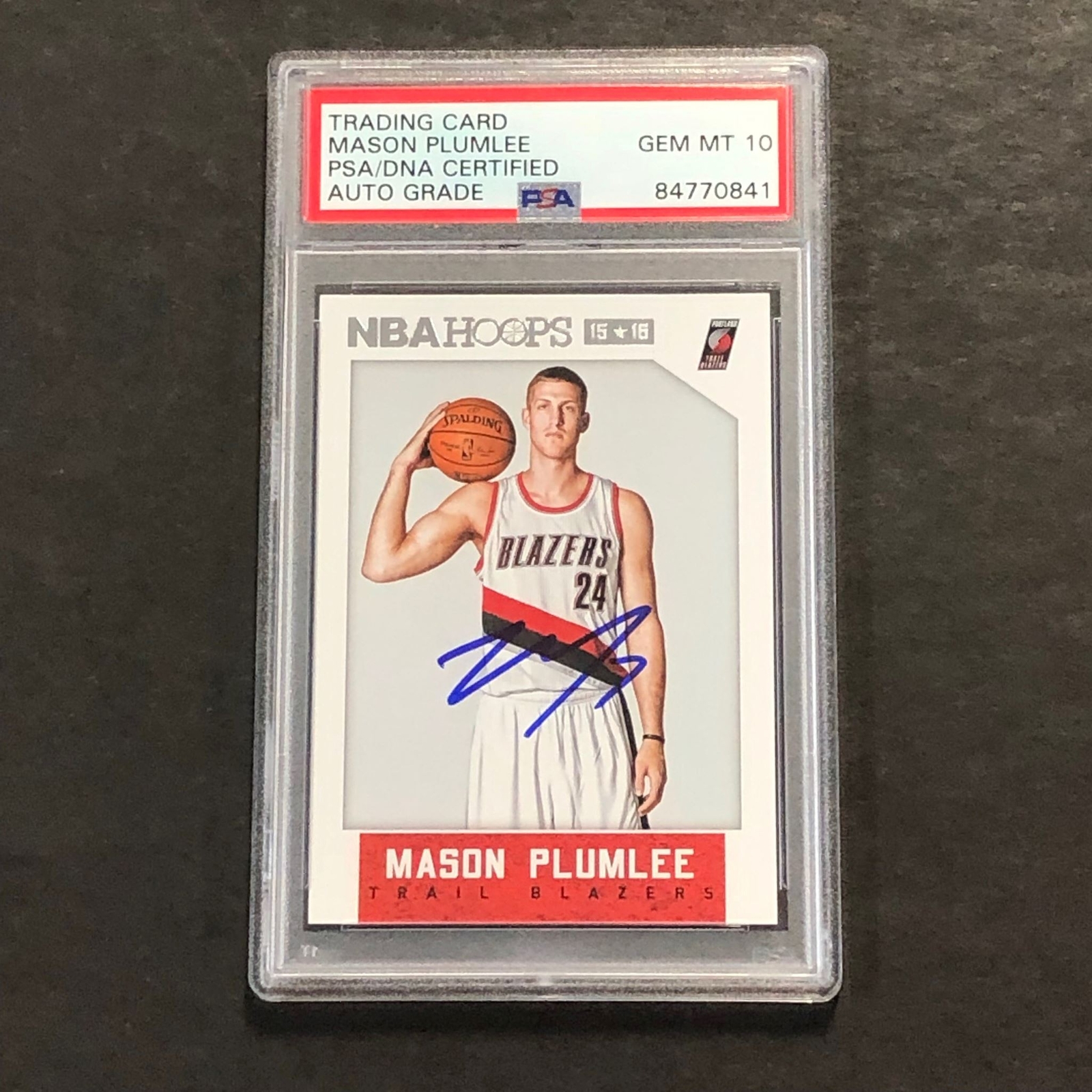 2015-16 NBA Hoops #174 Mason Plumlee Signed Card AUTO 10 PSA Slabbed Blazers