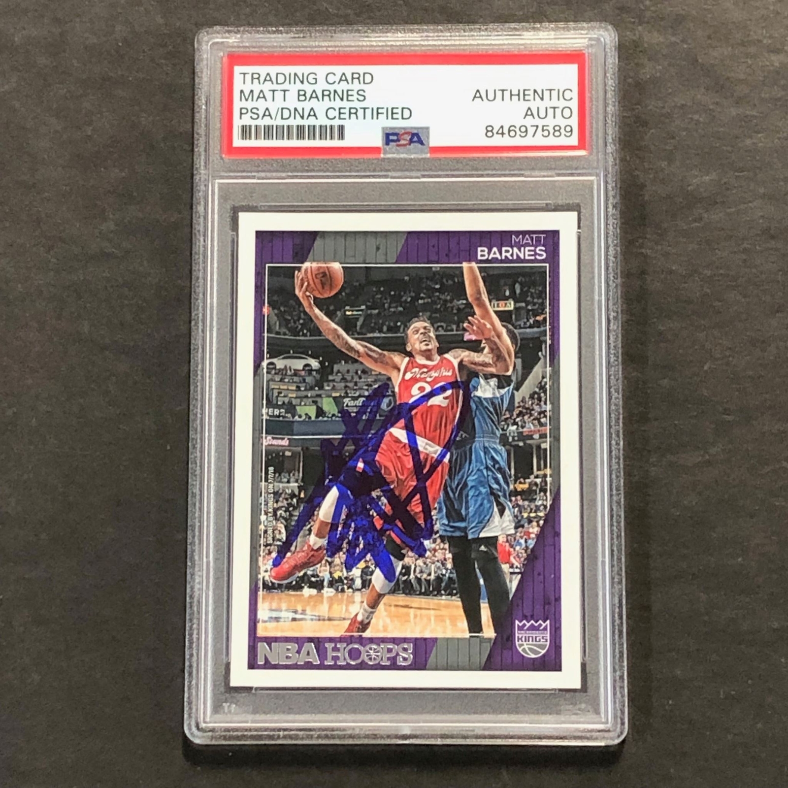 2016-17 Panini NBA Hoops #38 Matt Barnes Signed Card AUTO PSA Slabbed Kings