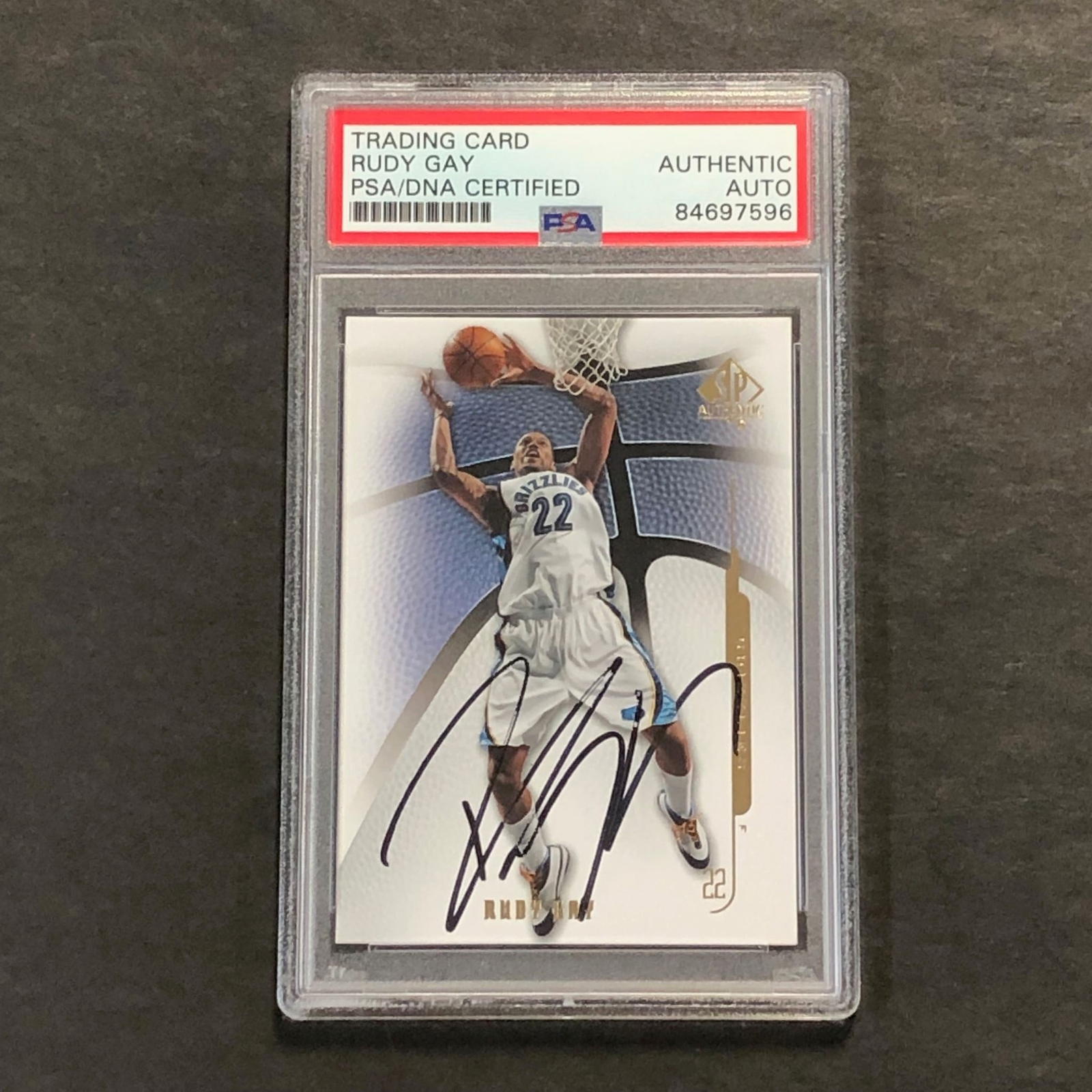 2008-09 UPPER DECK BASKETBALL #10 RUDY GAY SIGNED CARD AUTO PSA SLABBED GRIZZLIE COLLECTIBLE MEMORABILIA