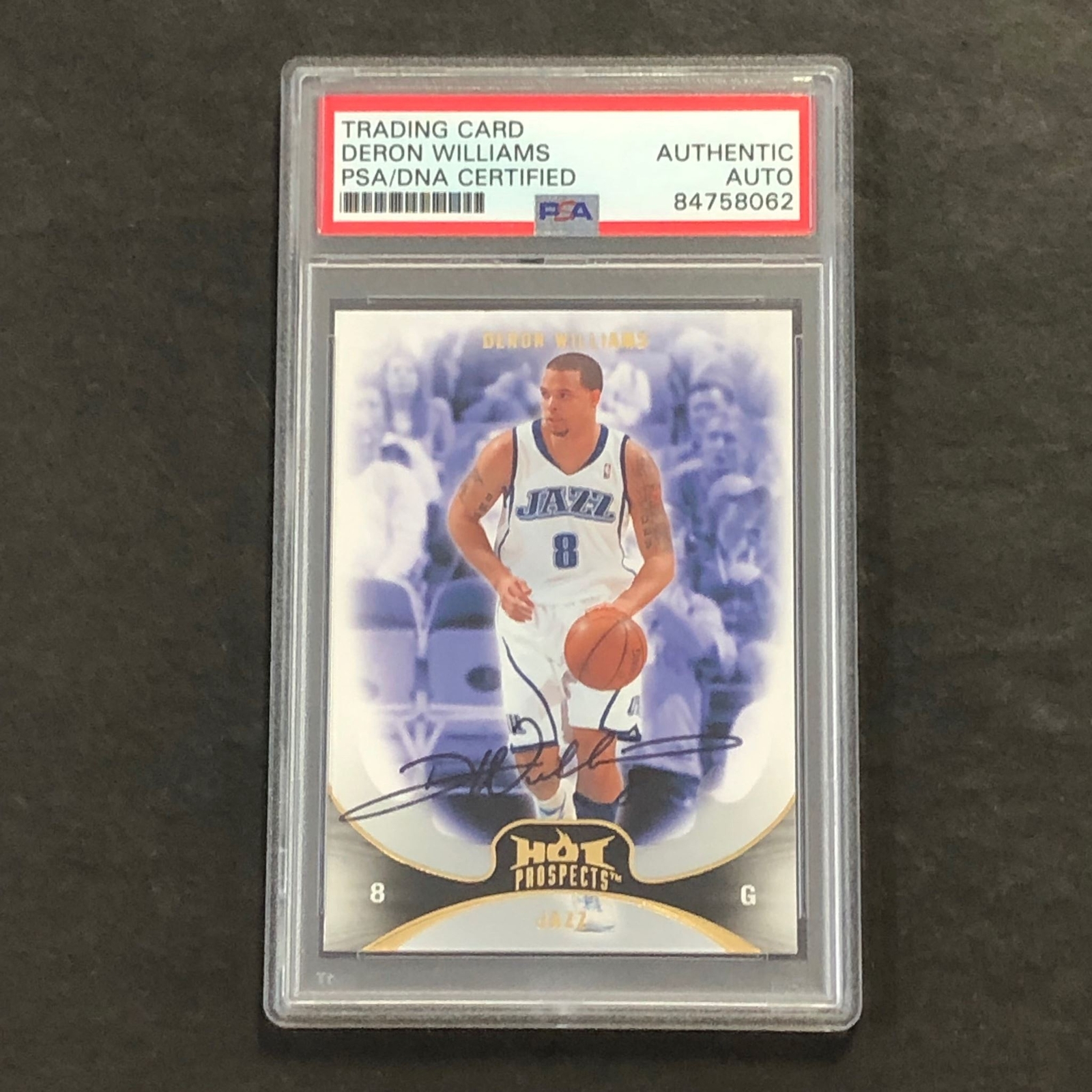 2008-09 Fleer NBA Hot Prospects #88 Deron Williams Signed Card AUTO PSA Slabbed