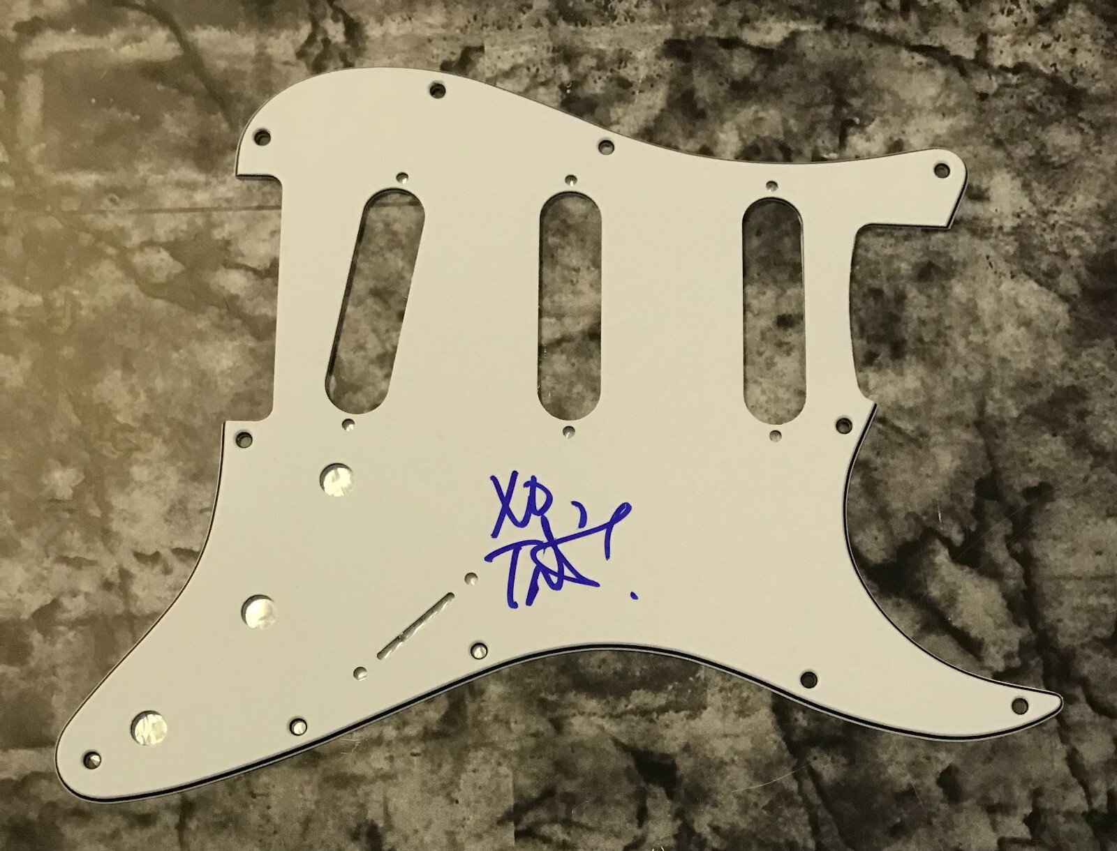 GFA American Idol Winner * TRENT HARMON * Signed Electric Pickguard PROOF AD COA
