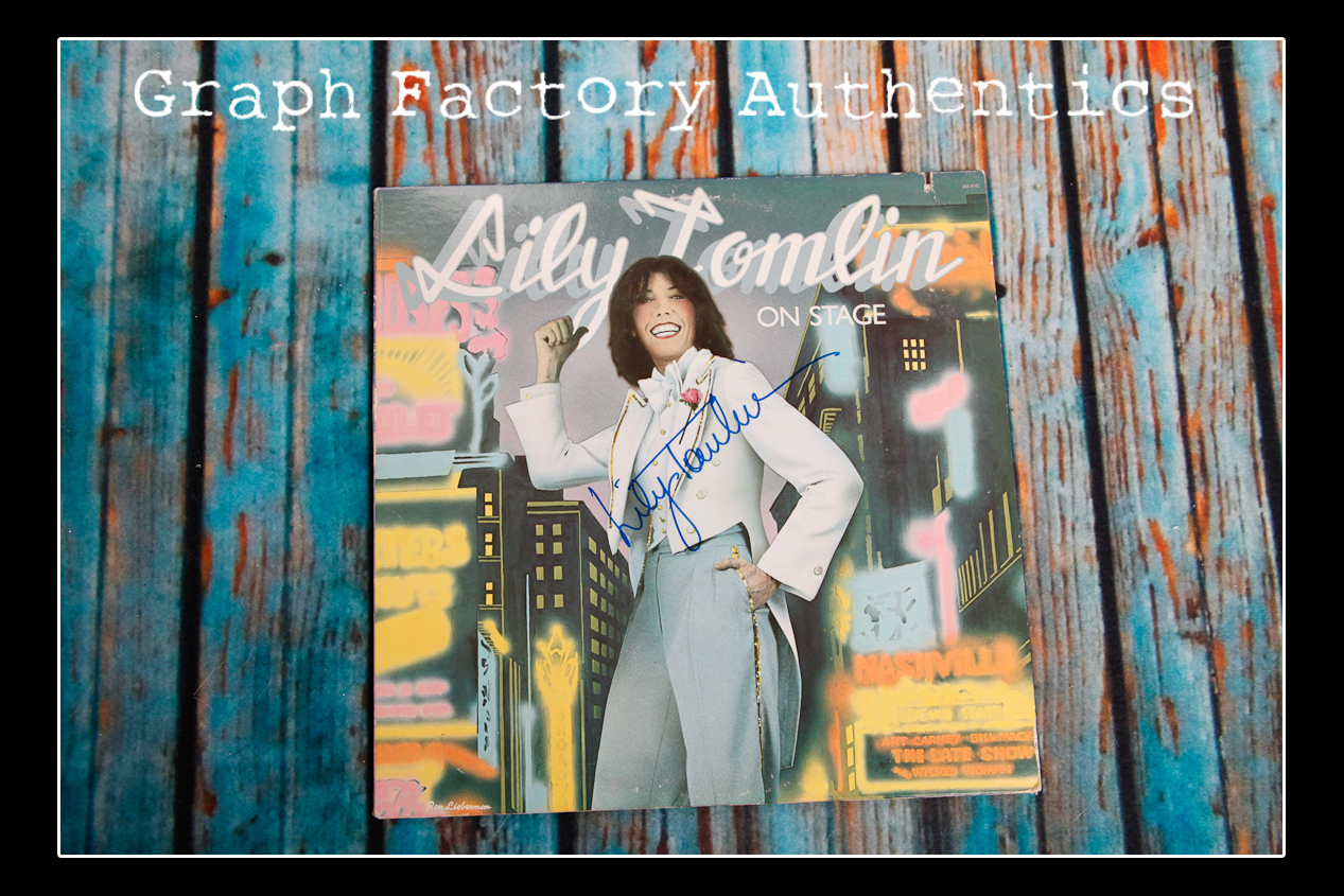 **GFA ON STAGE *LILY TOMLIN* SIGNED USED RECORD ALBUM COA** COLLECTIBLE MEMORABILIA