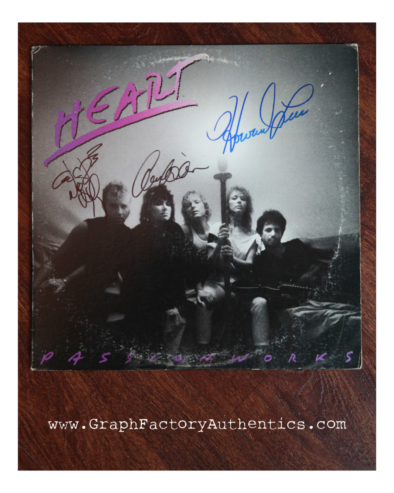 GFA Heart Band * HOWARD, NANCY & ANN WILSON * Signed Record Album AD2 COA