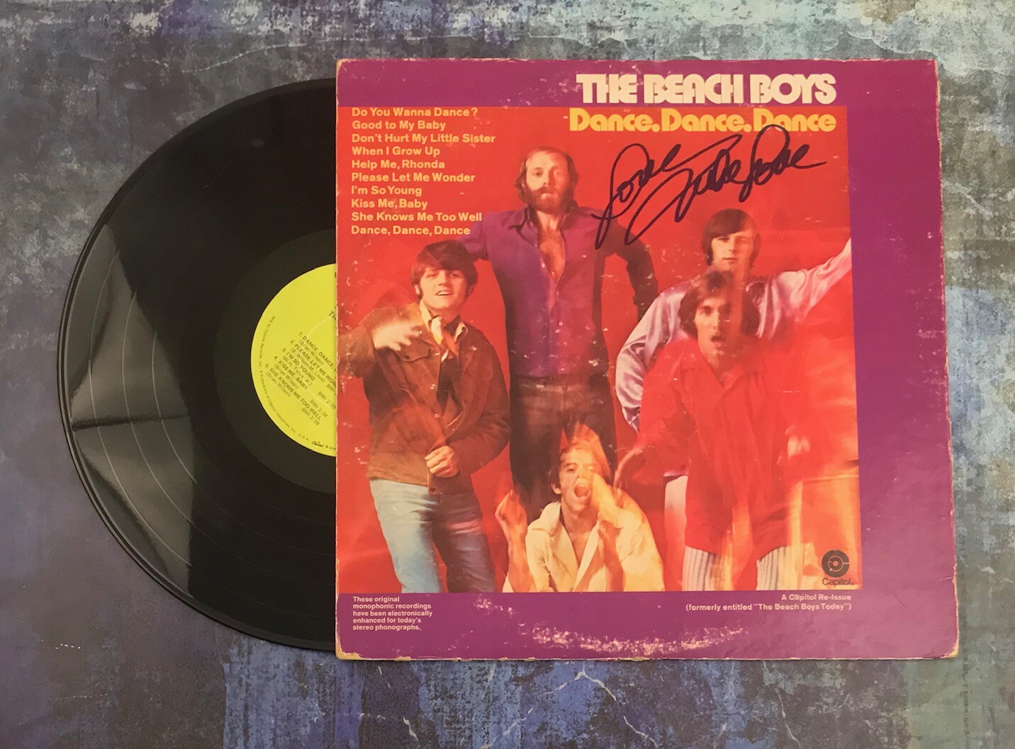 GFA The Beach Boys Dance. Dance. Dance * MIKE LOVE * Signed Record Album COA