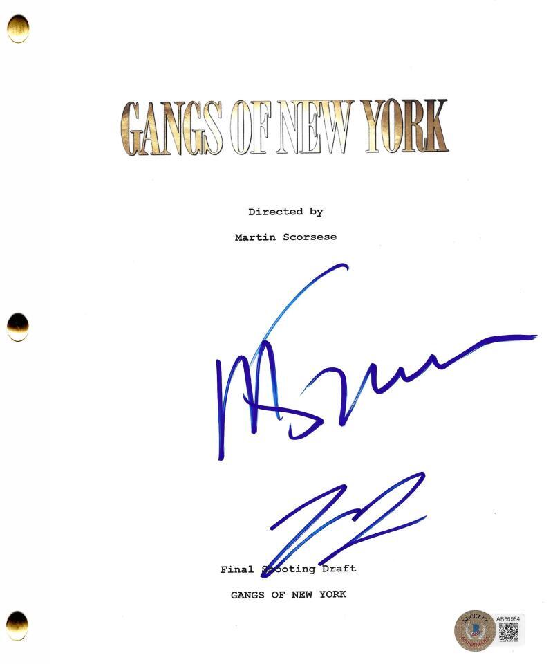 LEONARDO DICAPRIO MARTIN SCORSESE SIGNED GANGS OF NEW YORK SCRIPT BECKETT LOA