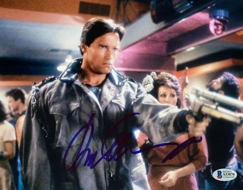 Arnold Schwarzenegger Terminator signed autographed 8x10 photo BECKETT COA