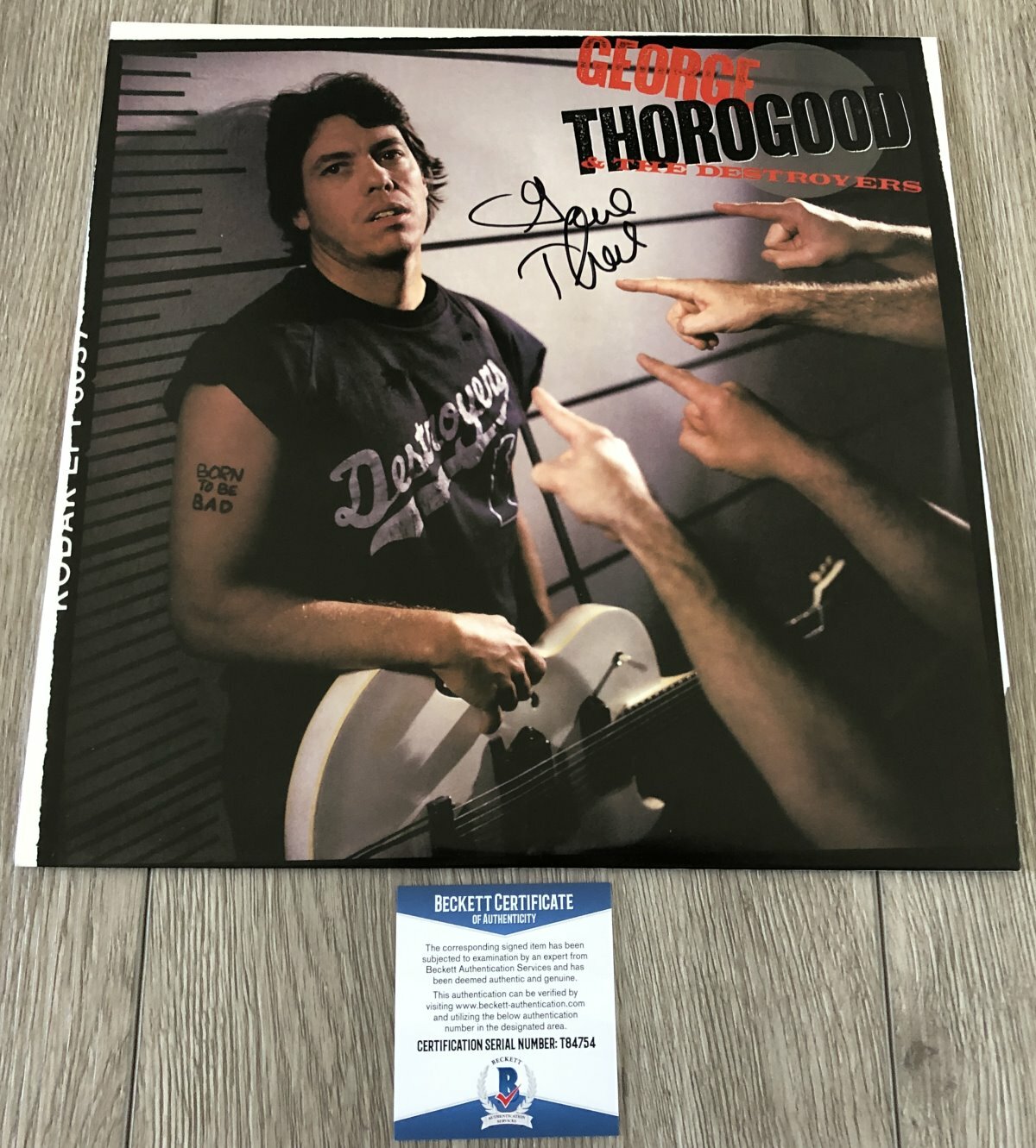 GEORGE THOROGOOD SIGNED BORN TO BE BAD VINYL ALBUM w/PROOF & BECKETT BAS COA
