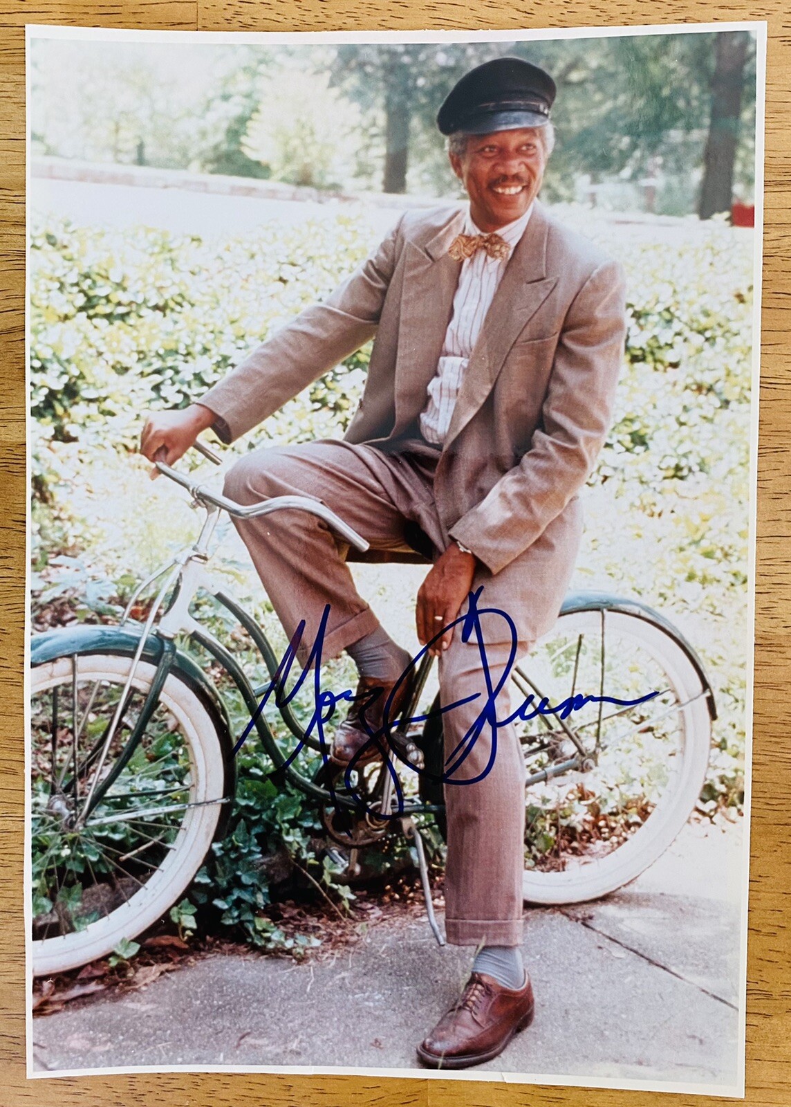 Morgan Freeman Signed Autographed 6.75 x 9.75 Photo Full JSA Letter
