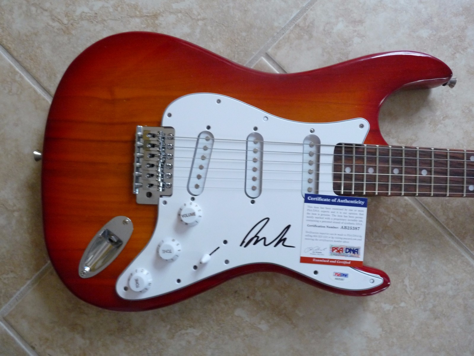 BECK HANSEN SIGNED AUTOGRAPHED ELECTRIC GUITAR PSA CERTIFIED LOSER COLLECTIBLE MEMORABILIA