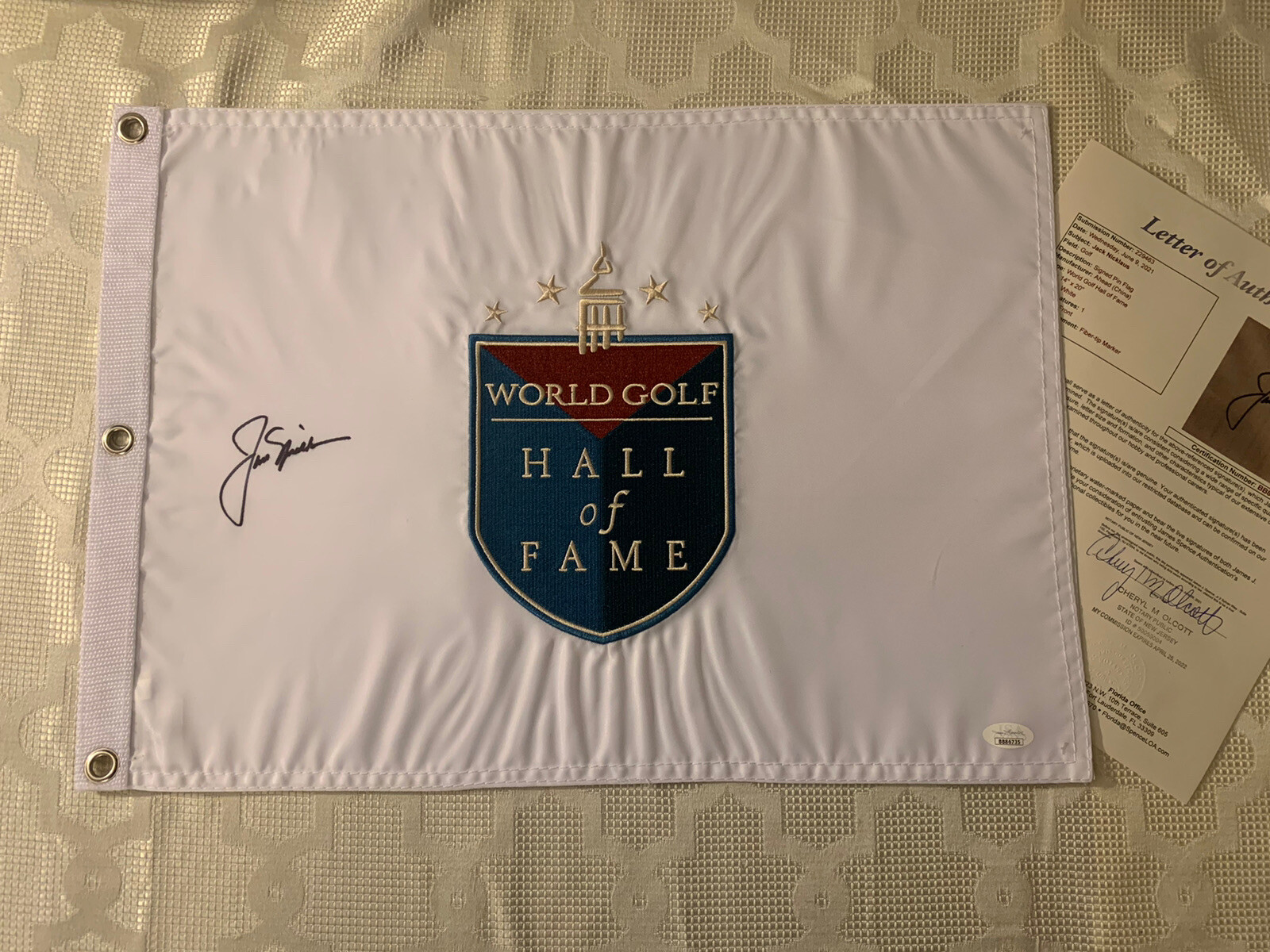 Jack Nicklaus SIGNED 2015 World Golf Hall Of Fame Flag JSA Authenticated LOA COA
