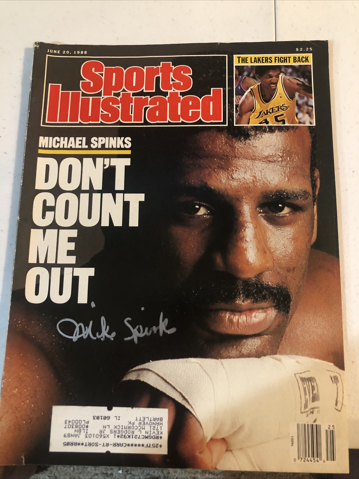 MIKE SPINKS SIGNED AUTOGRAPH SPORTS ILLUSTRATED MAGAZINE BOXING CHAMP COA