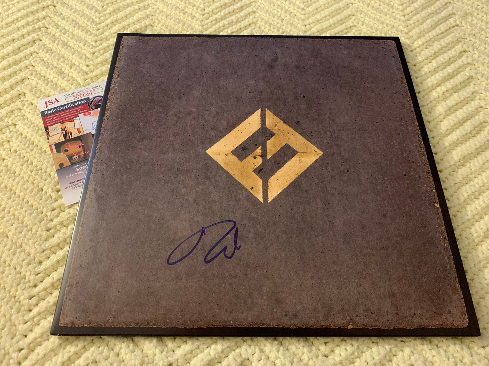 Dave Grohl SIGNED ALBUM COVER Foo Fighters JSA Authenticated COA Concrete & Gold
