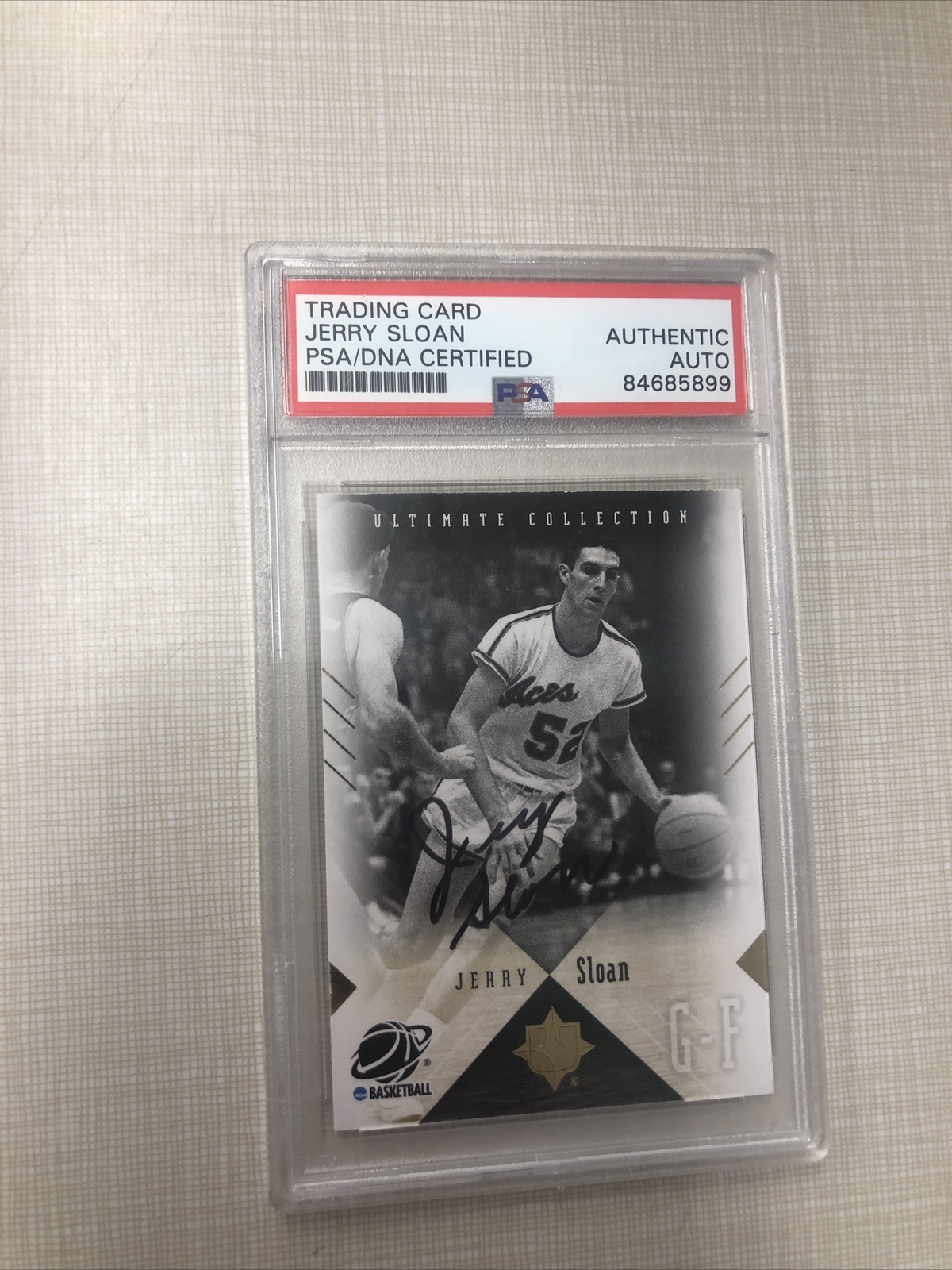 JERRY SLOAN SIGNED AUTOGRAPH TRADING CARD PSA SLAB COA 2010 UPPER DECK ULTIMATE