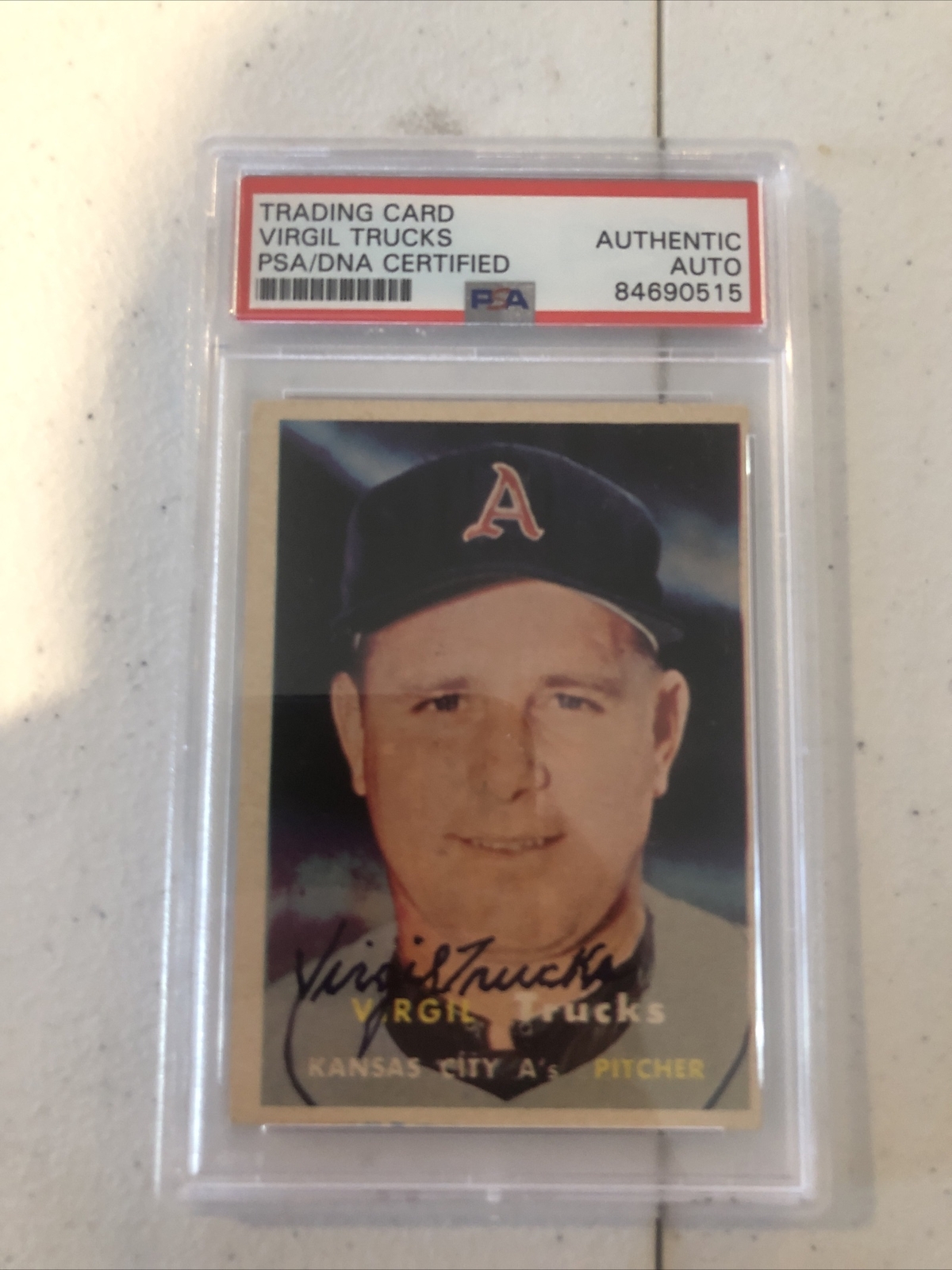 VIRGIL TRUCKS SIGNED AUTOGRAPH TRADING CARD PSA DNA COA 1957 TOPPS KC ATHLETICS