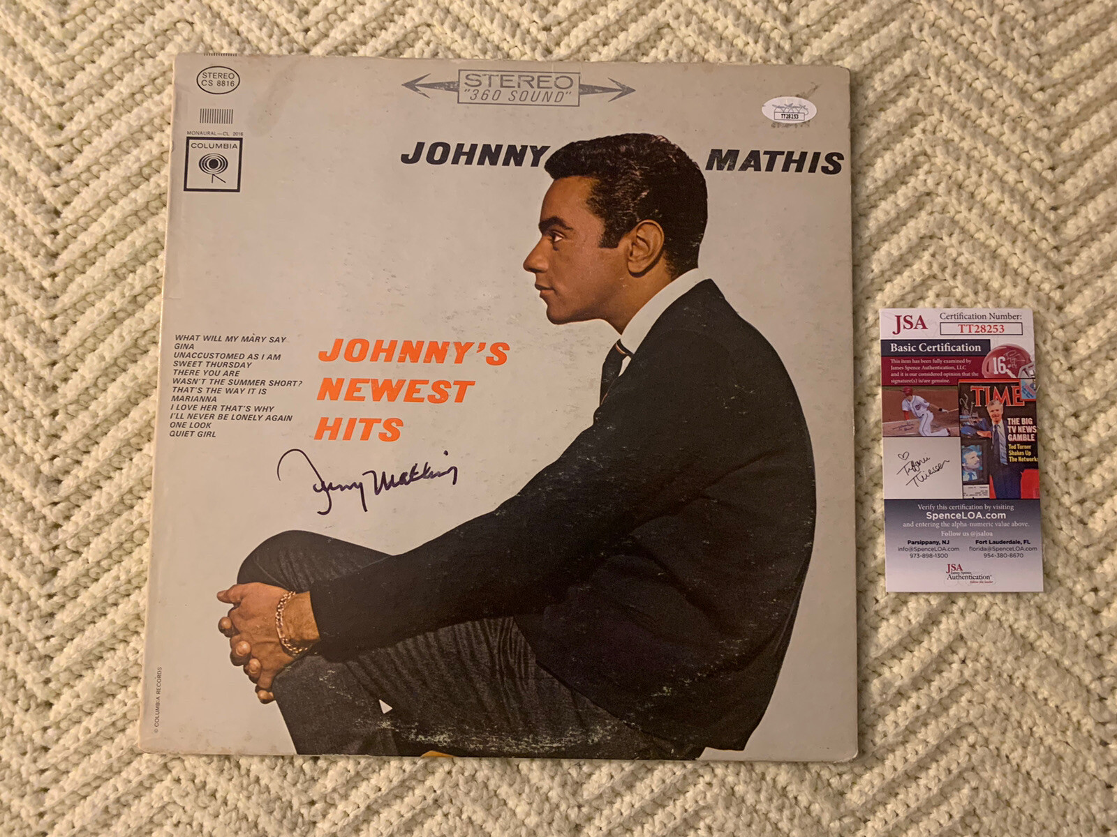Johnny Mathis SIGNED Neeest Hits Vinyl Record ALBUM JSA Authenticated COA
