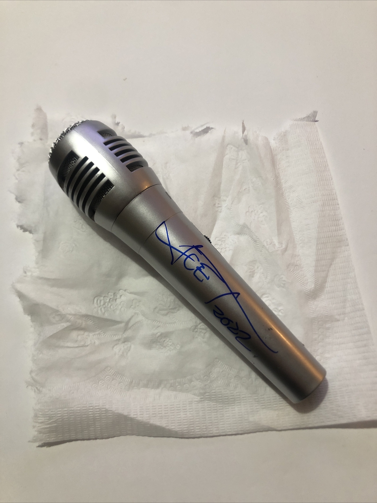 ICE T SIGNED AUTOGRAPH MICROPHONE ACOA RAP LAW & ORDER BODY COUNT