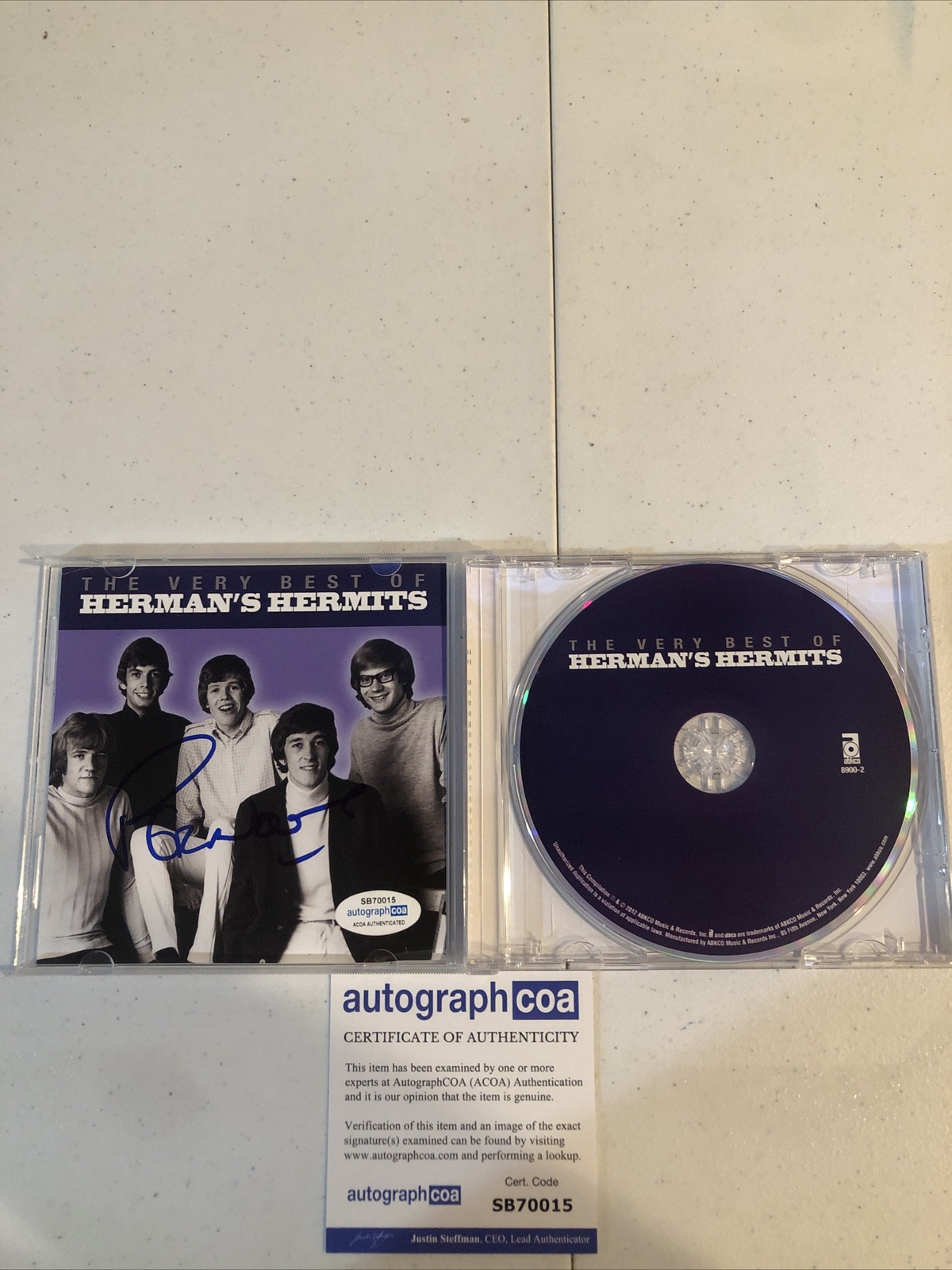 PETER NOONE SIGNED AUTOGRAPH THE VERY BEST OF HERMANS HERMITS CD ACOA