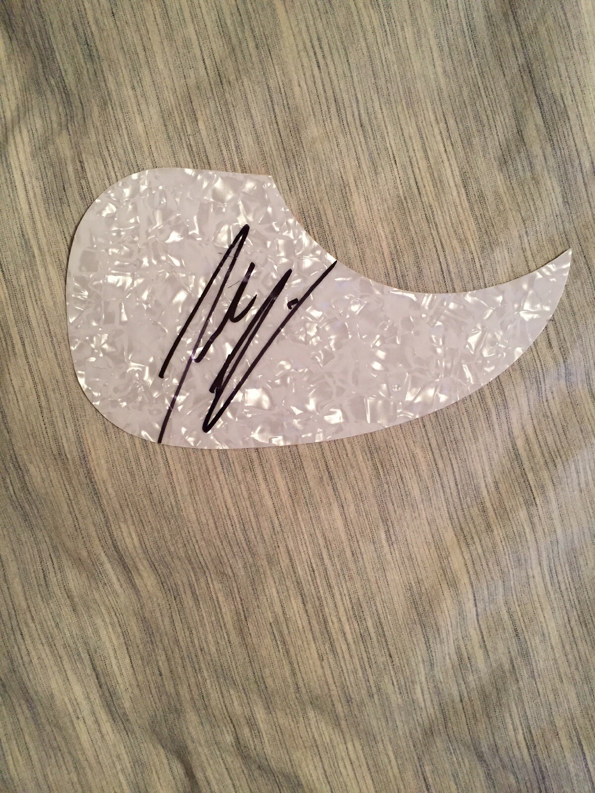 Jordan Davis Signed Acoustic Guitar Pickguard Authentic Proof 2
