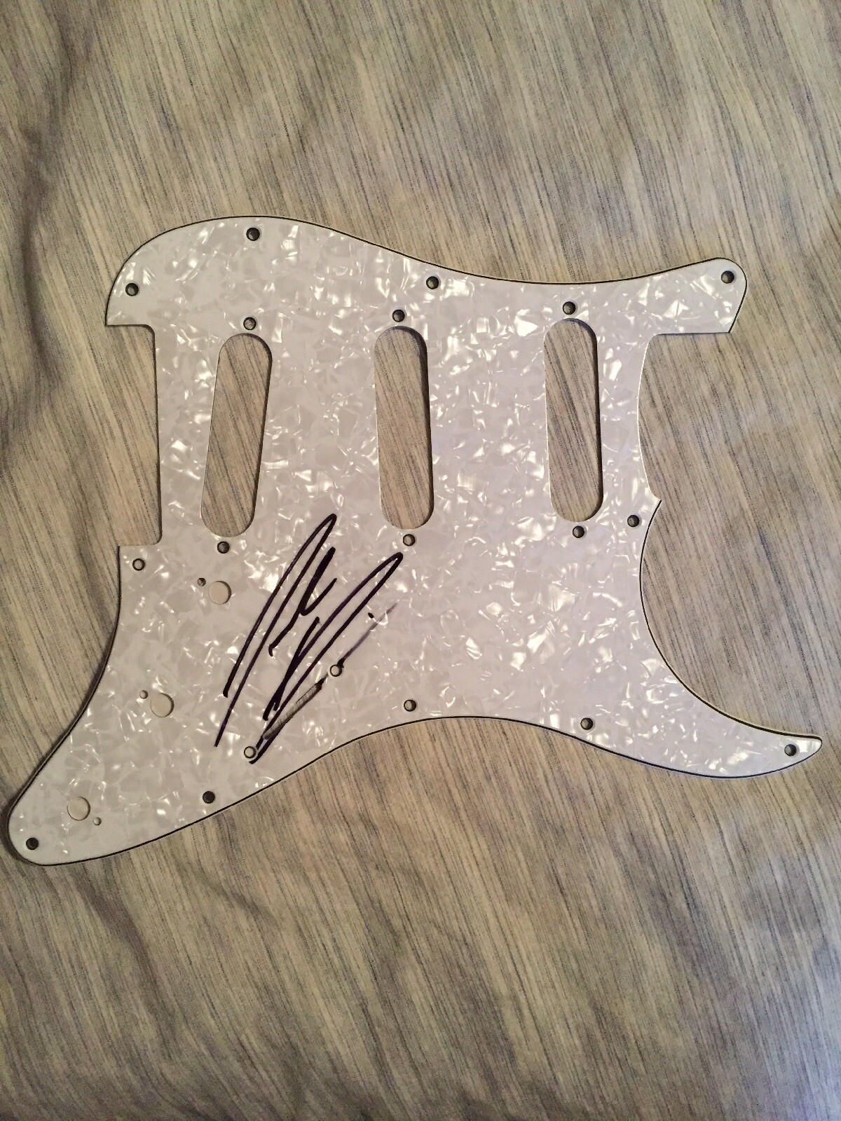 Jordan Davis Signed Electric Guitar Pickguard Authentic Proof 6
