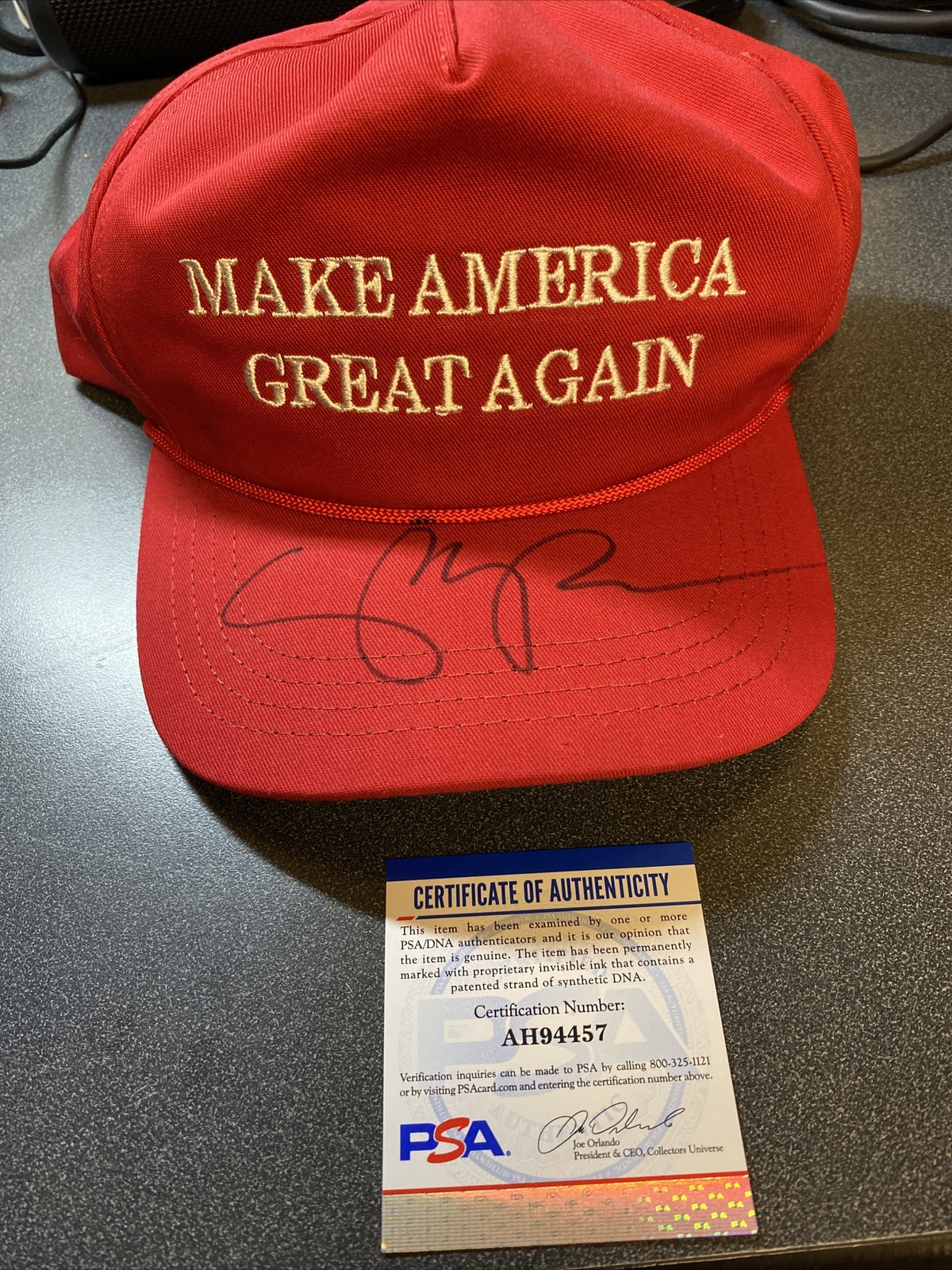 Mike Pence VP Vice President Signed Autograph Official MAGA Hat Trump PSA PROOF
