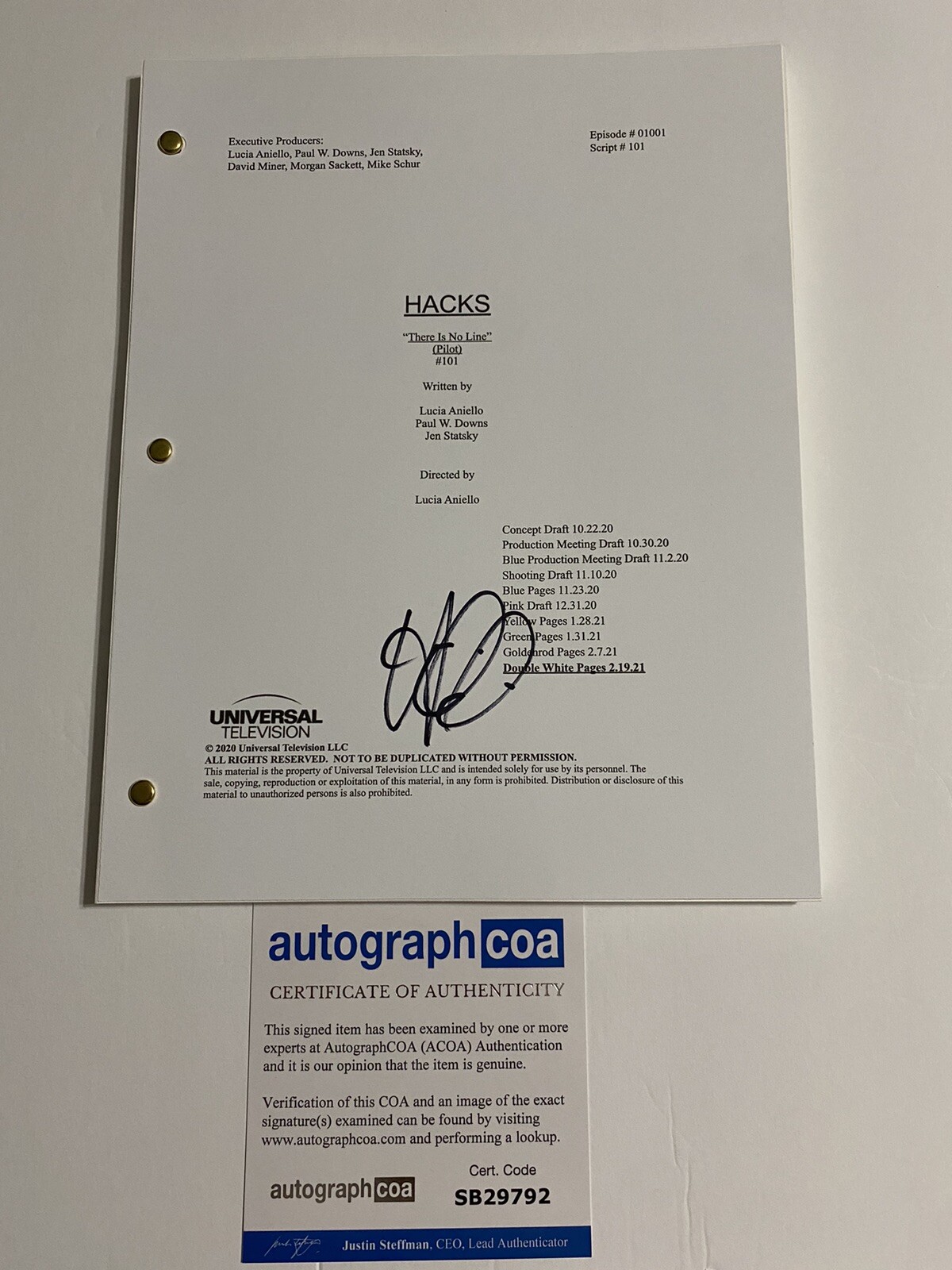 HANNAH EINBINDER SIGNED AUTOGRAPHED HACKS FULL SCRIPT ACOA
