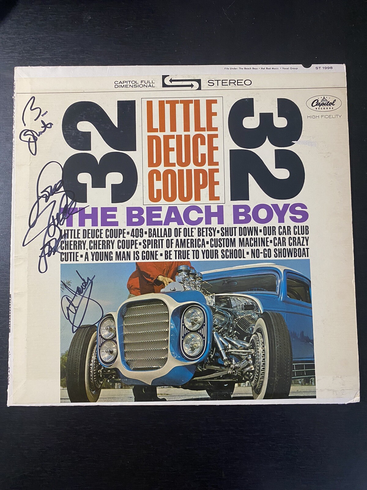 Beach boys signed Vinyl Record Little Deuce Coupe Love johnston Jardine PROOF
