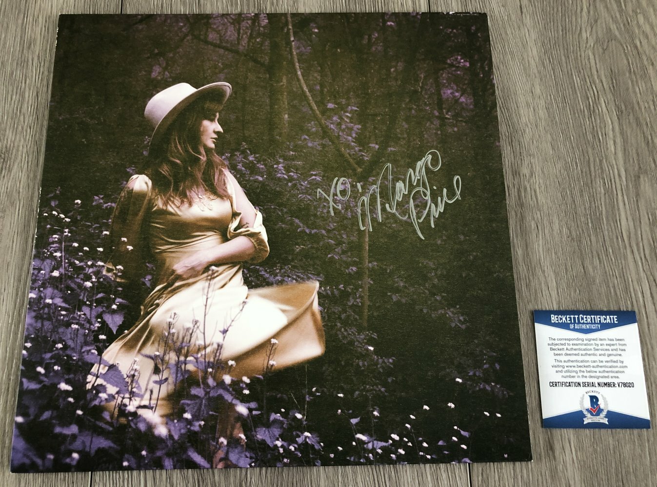 MARGO PRICE SIGNED MIDWEST FARMER'S DAUGHTER VINYL ALBUM w/PROOF BECKETT BAS COA

